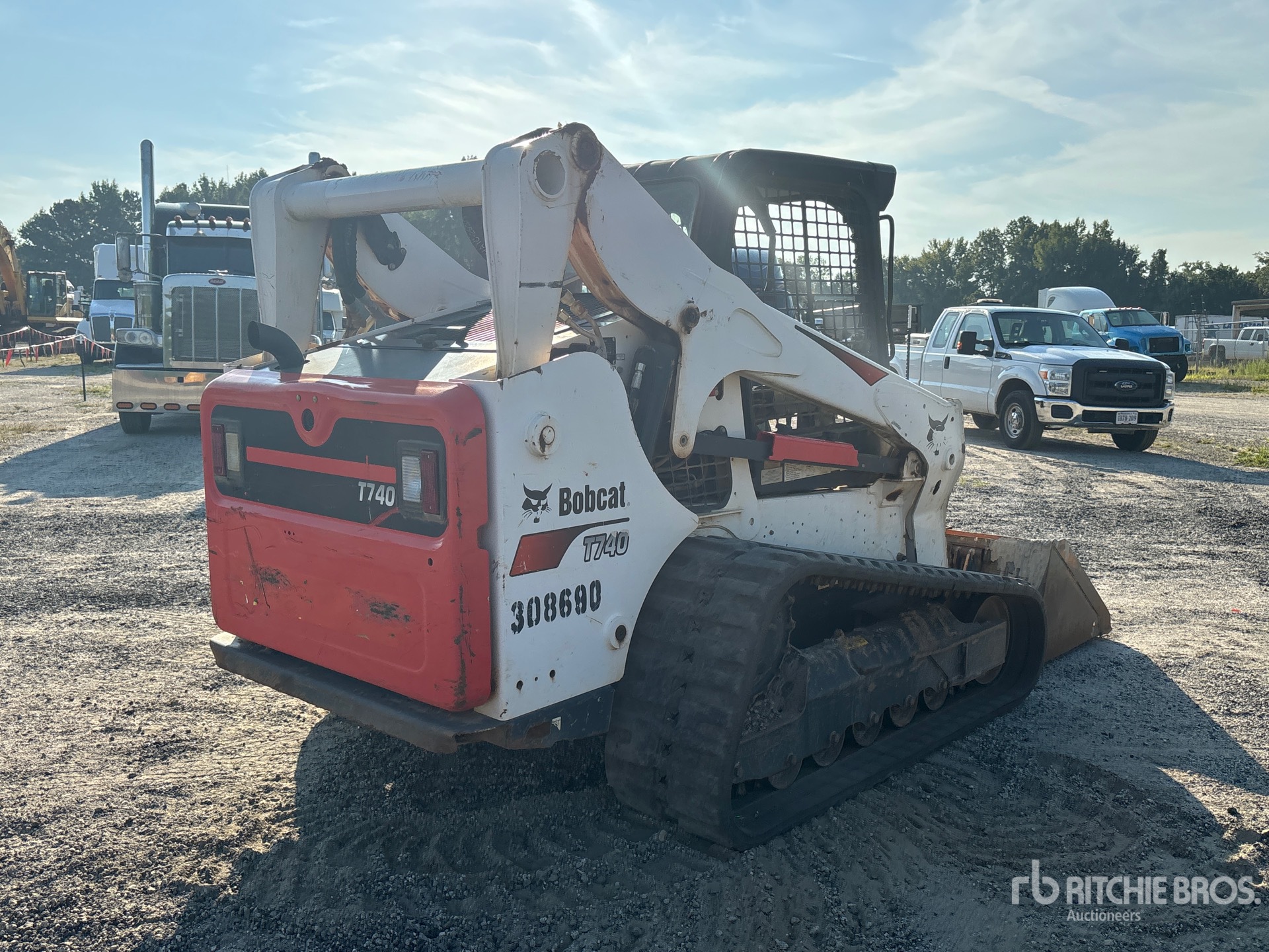 2022 Bobcat T740