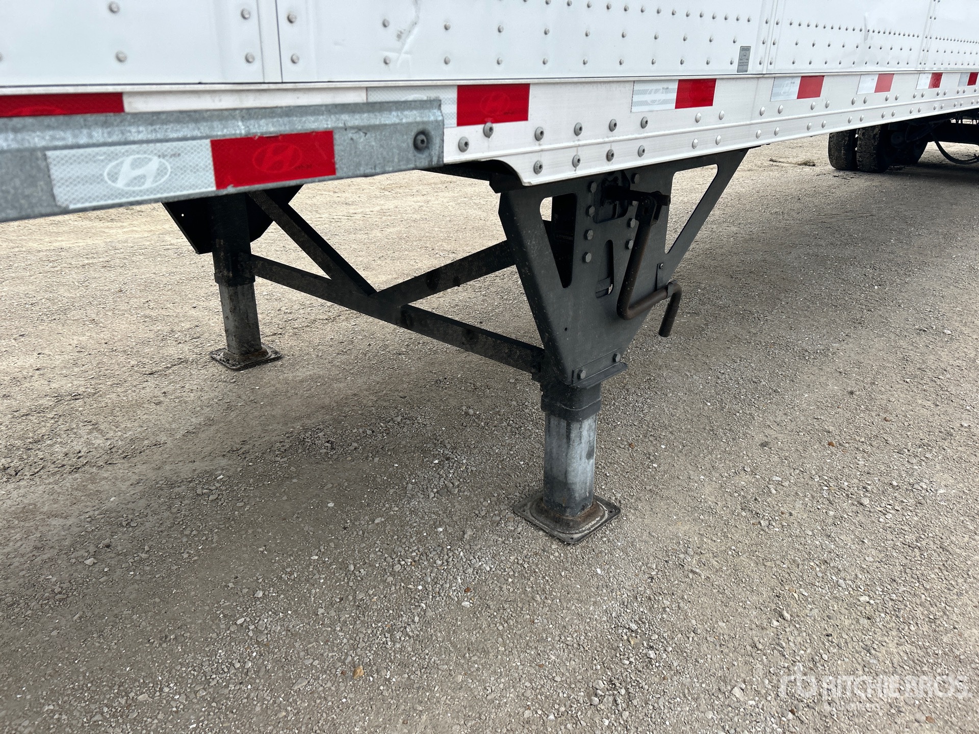 2023 Hyundai VC2530152-AJS