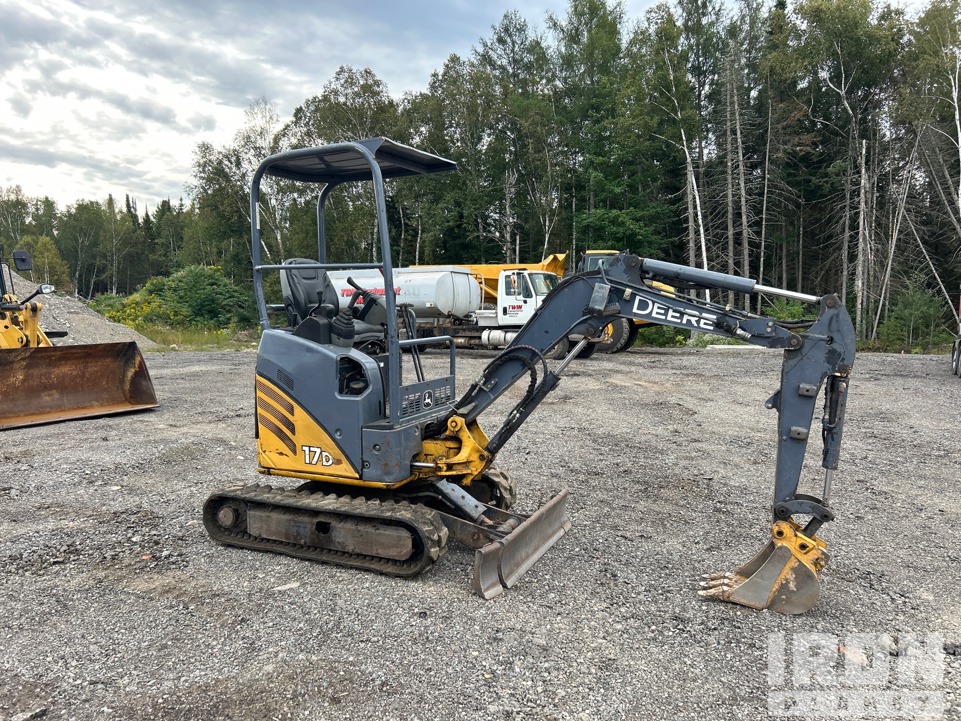 2014 John Deere 17D