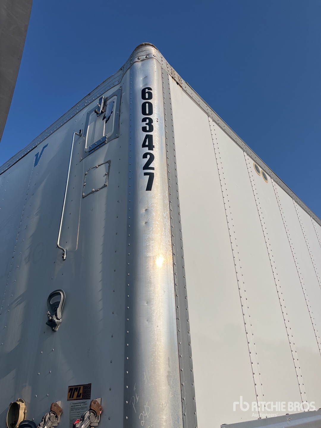 Photo of 2016 Vanguard 53 ft T/A