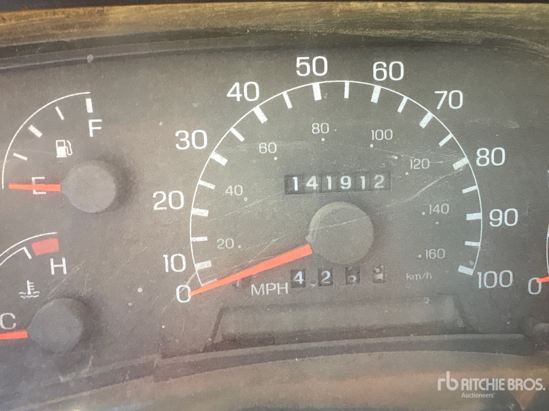 2000 Ford F-650