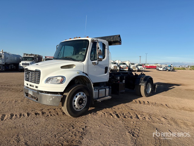 2017 Freightliner M2 106 4x2 Hooklift Truck