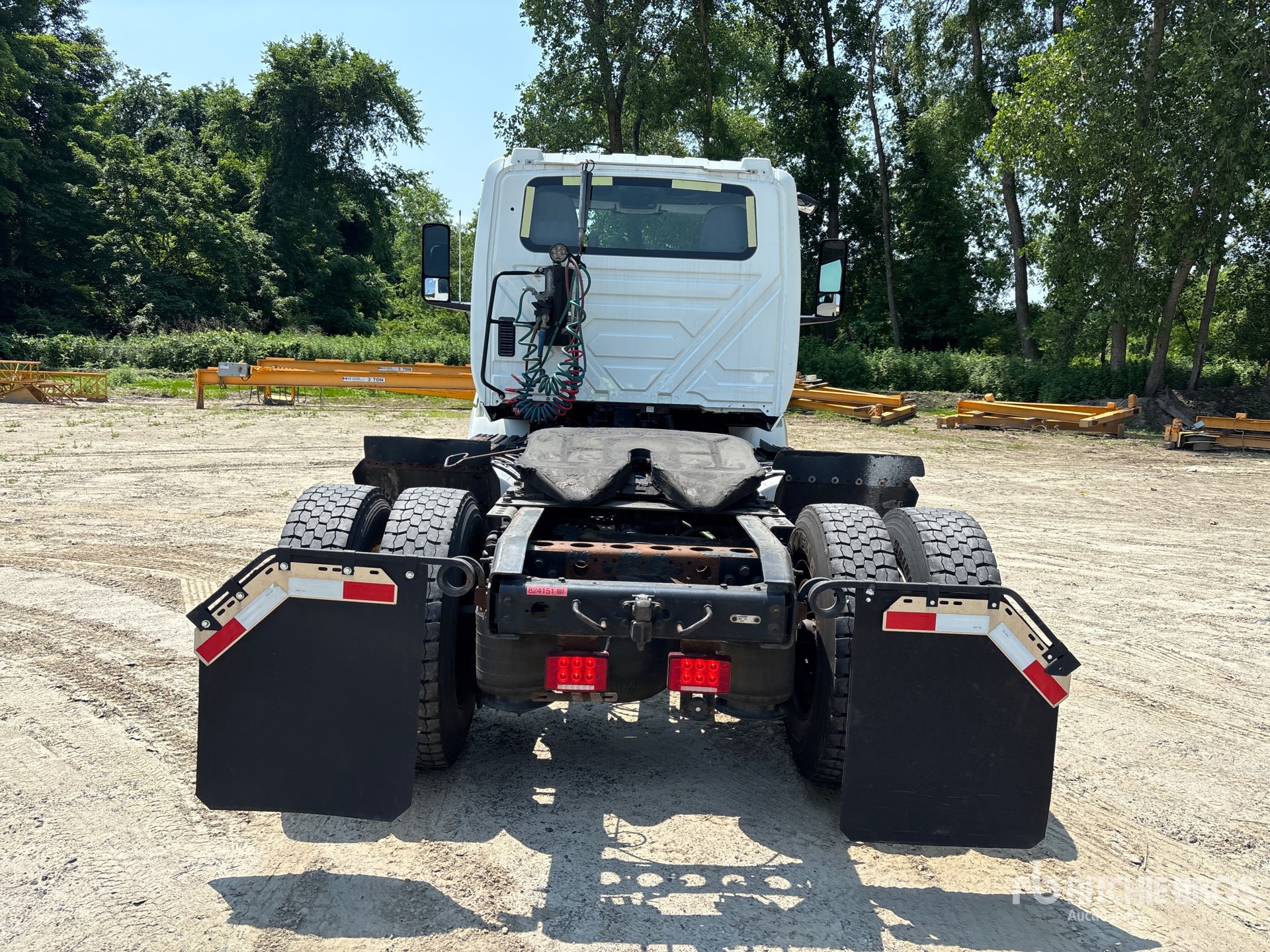 2019 International RH613