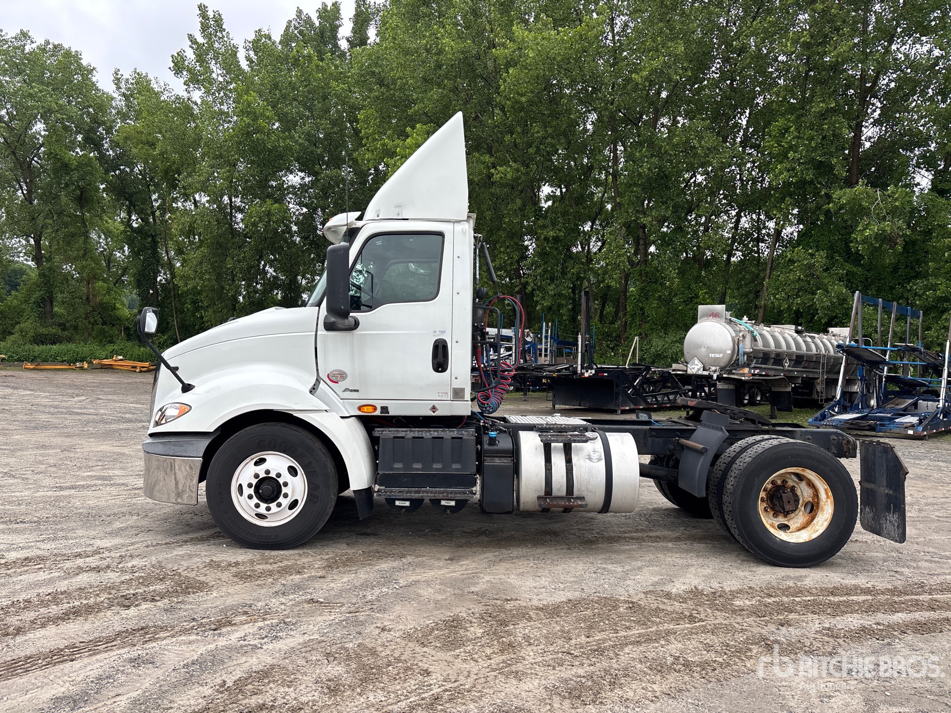 2019 International RH613