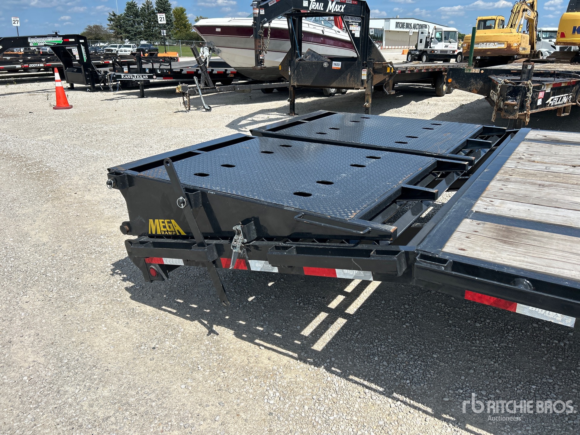2026 Big Tex 48 FT T/A GOOSENECK