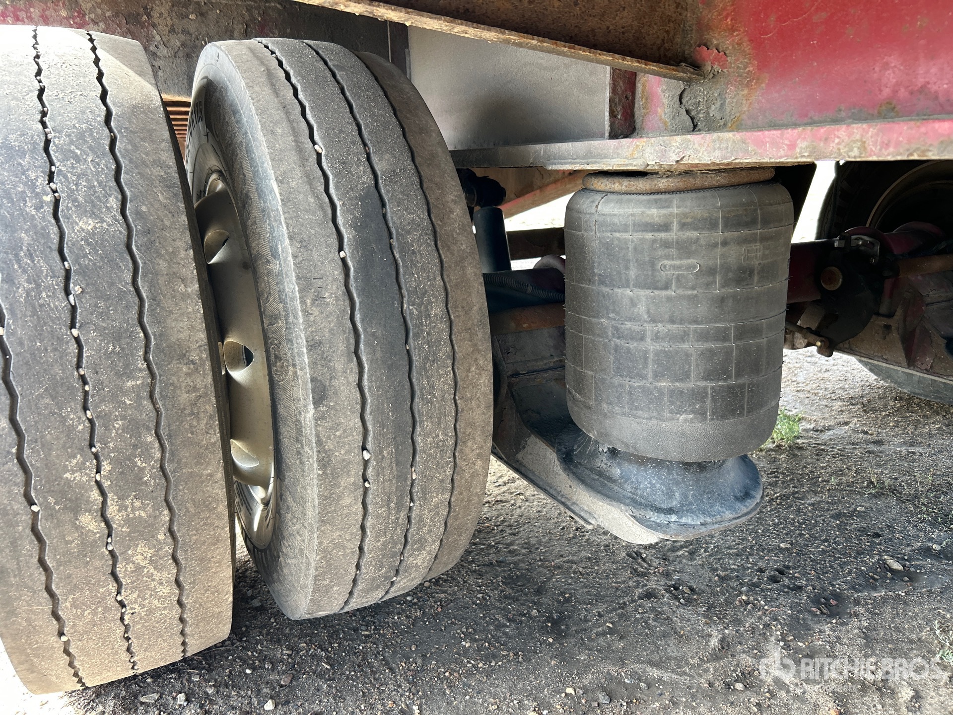 2015 Dorsey 53 ft Tri/A Spread Axle