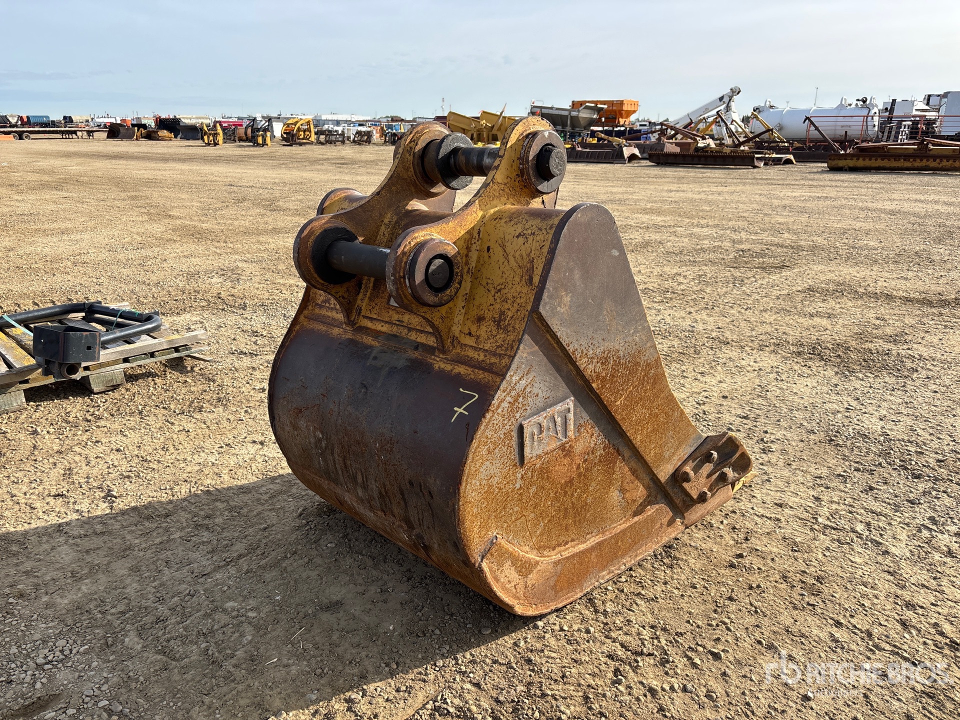 Caterpillar 40 IN DIGGING - FITS CAT 320