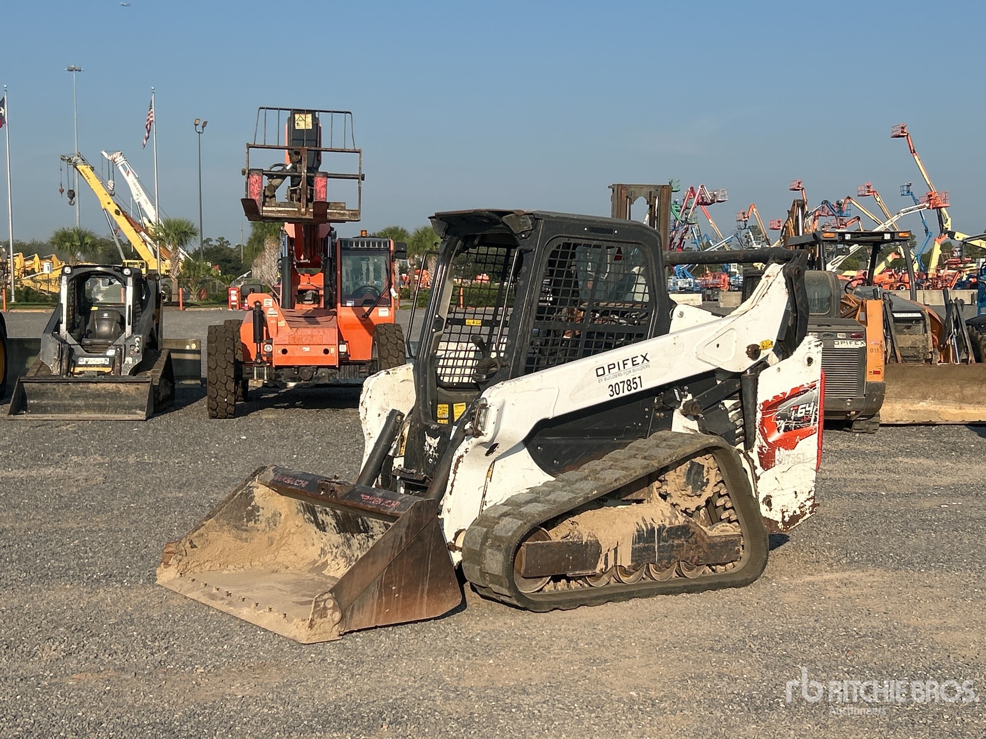 Photo of 2021 Bobcat T64