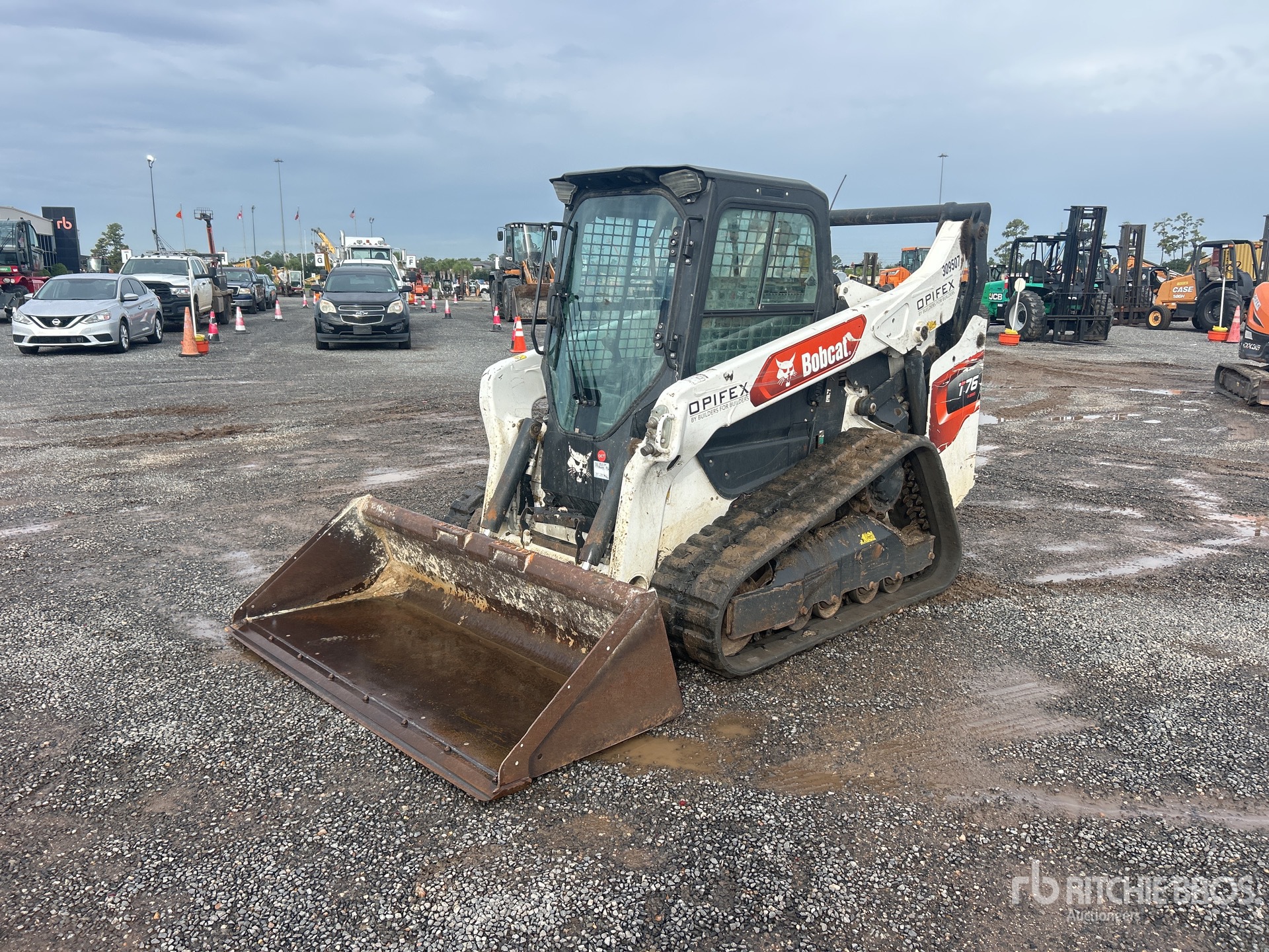 Photo of 2022 Bobcat T76