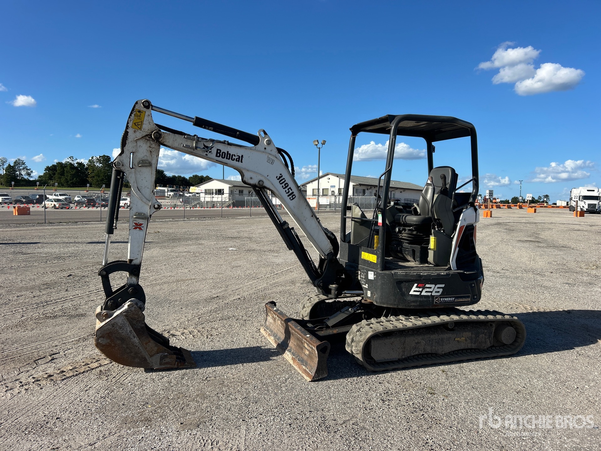2022 Bobcat E26