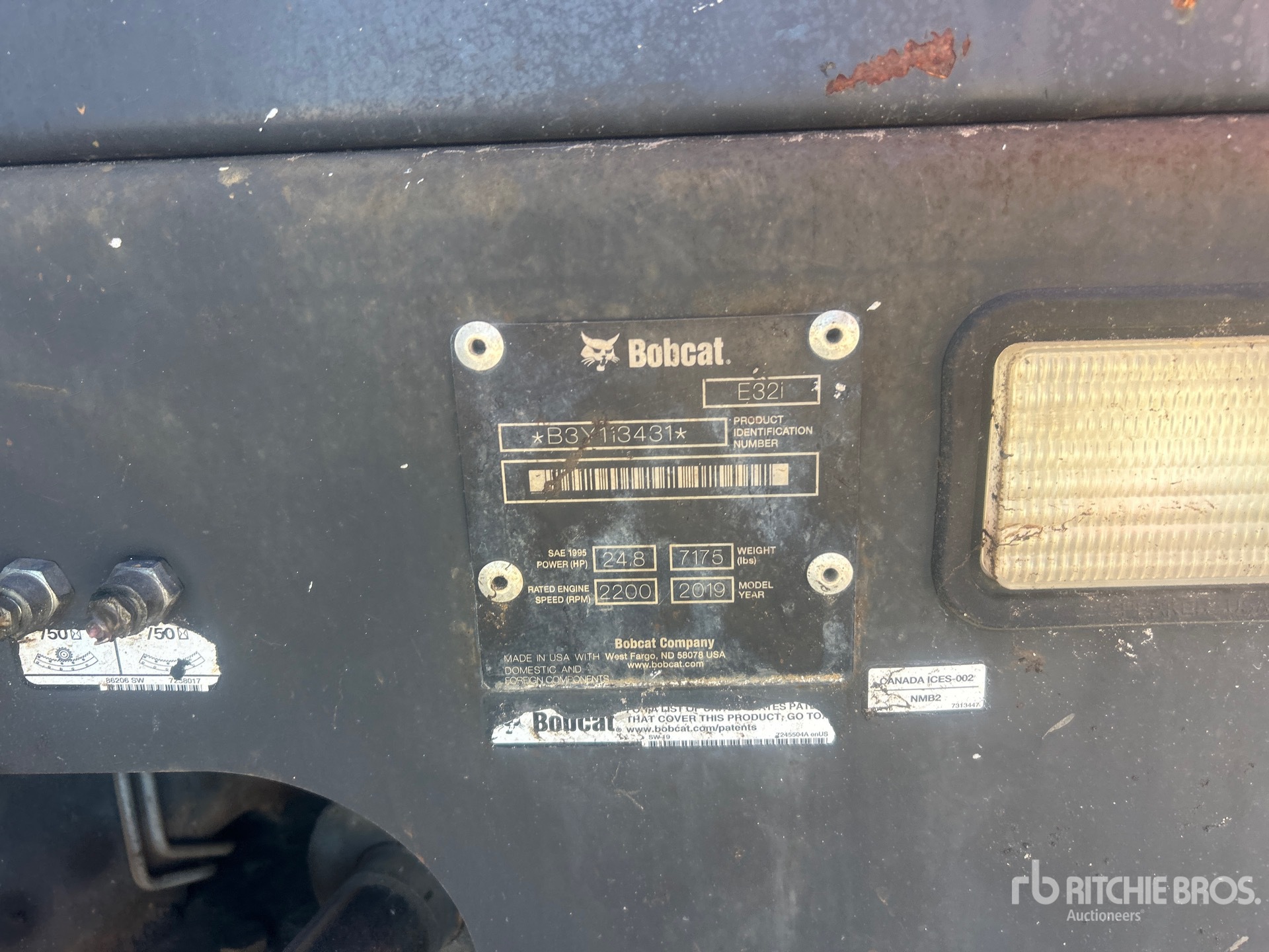 2019 Bobcat E32I
