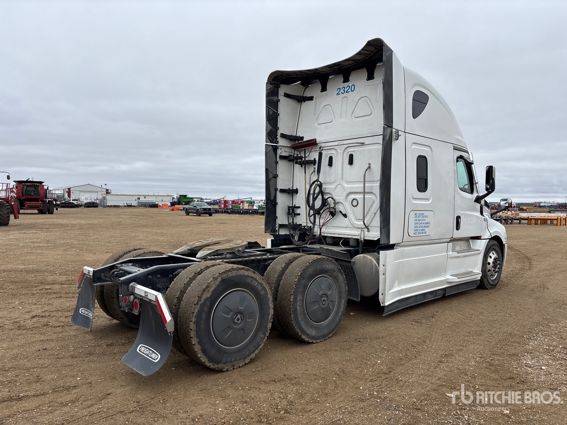 2025 Freightliner CASCADIA 126