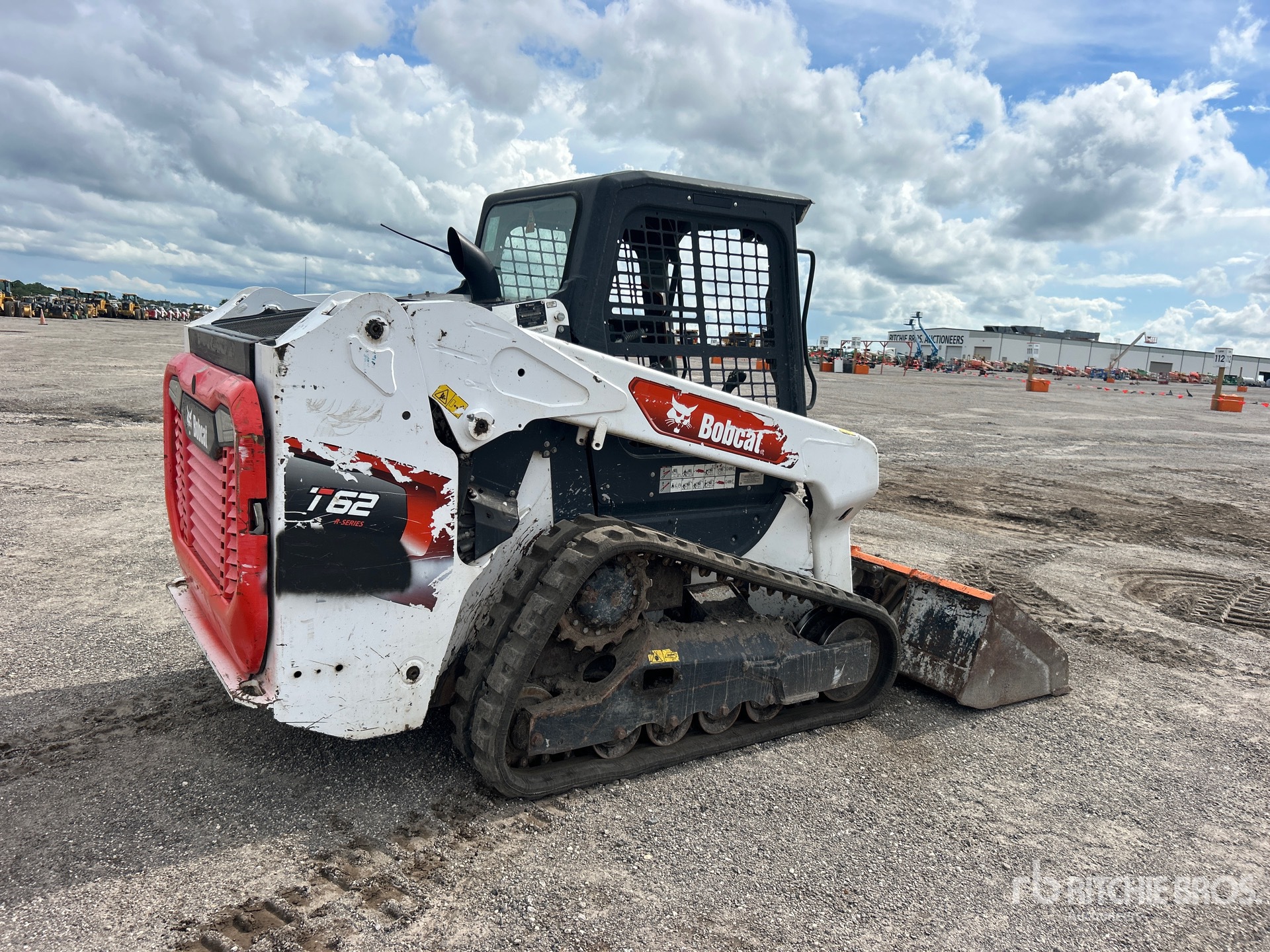 2022 Bobcat T62