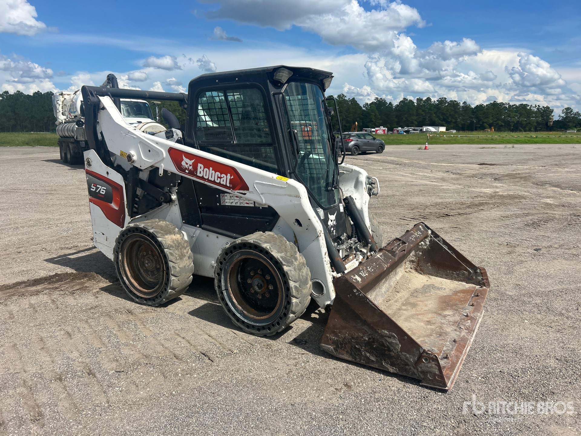2022 Bobcat S76