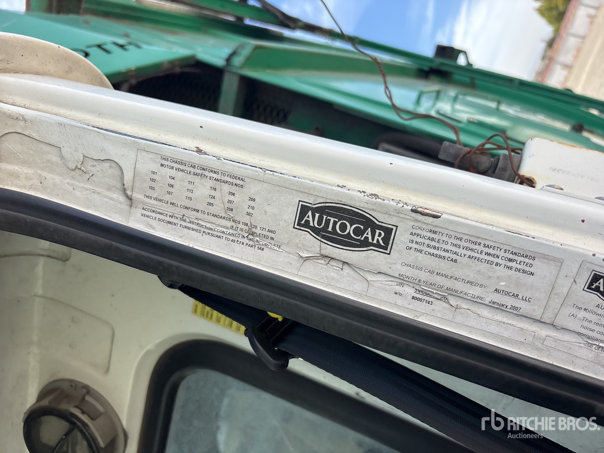 2007 Autocar 6x4 Front Loader