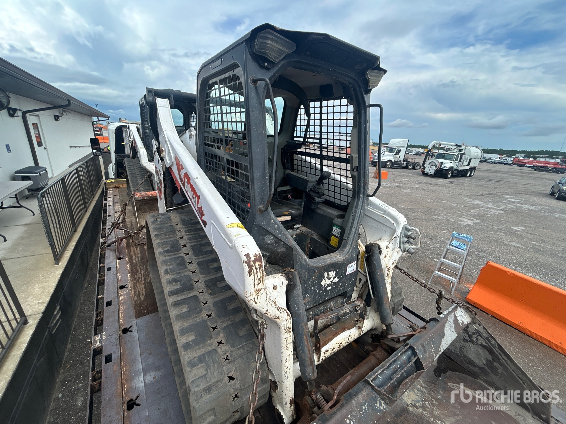 2021 Bobcat T64
