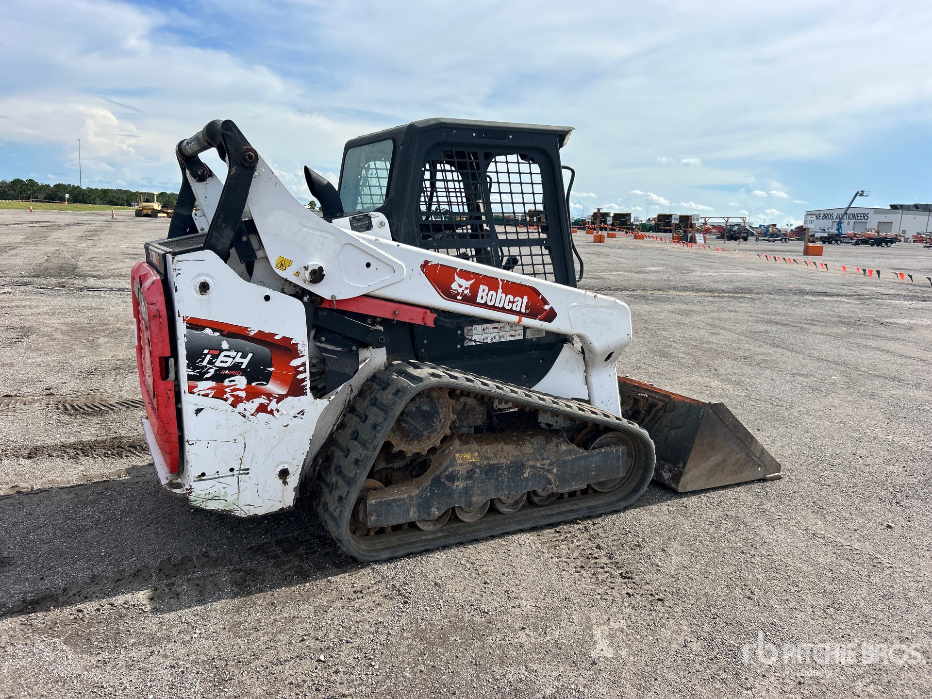 2021 Bobcat T64