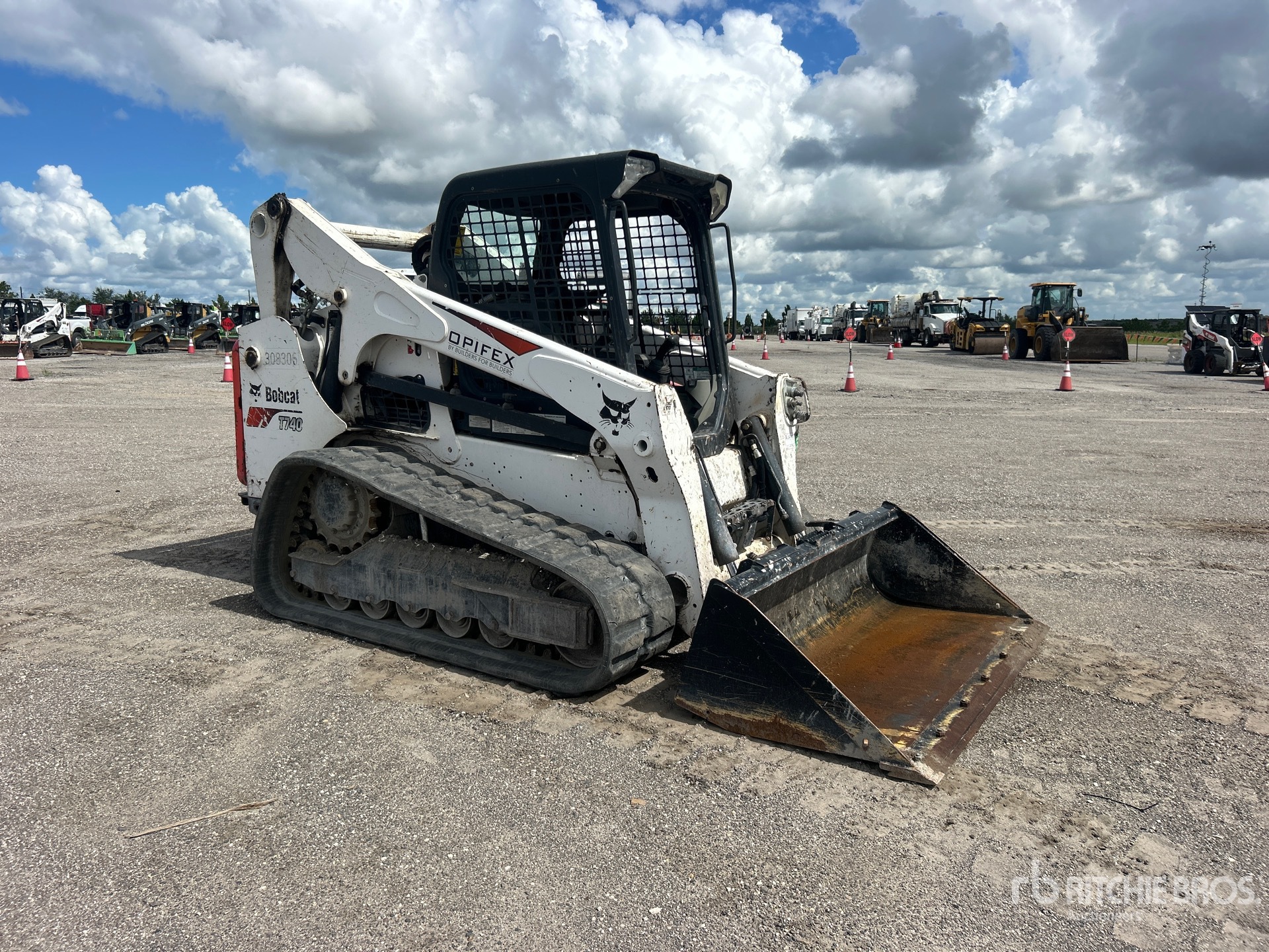 2021 Bobcat T740