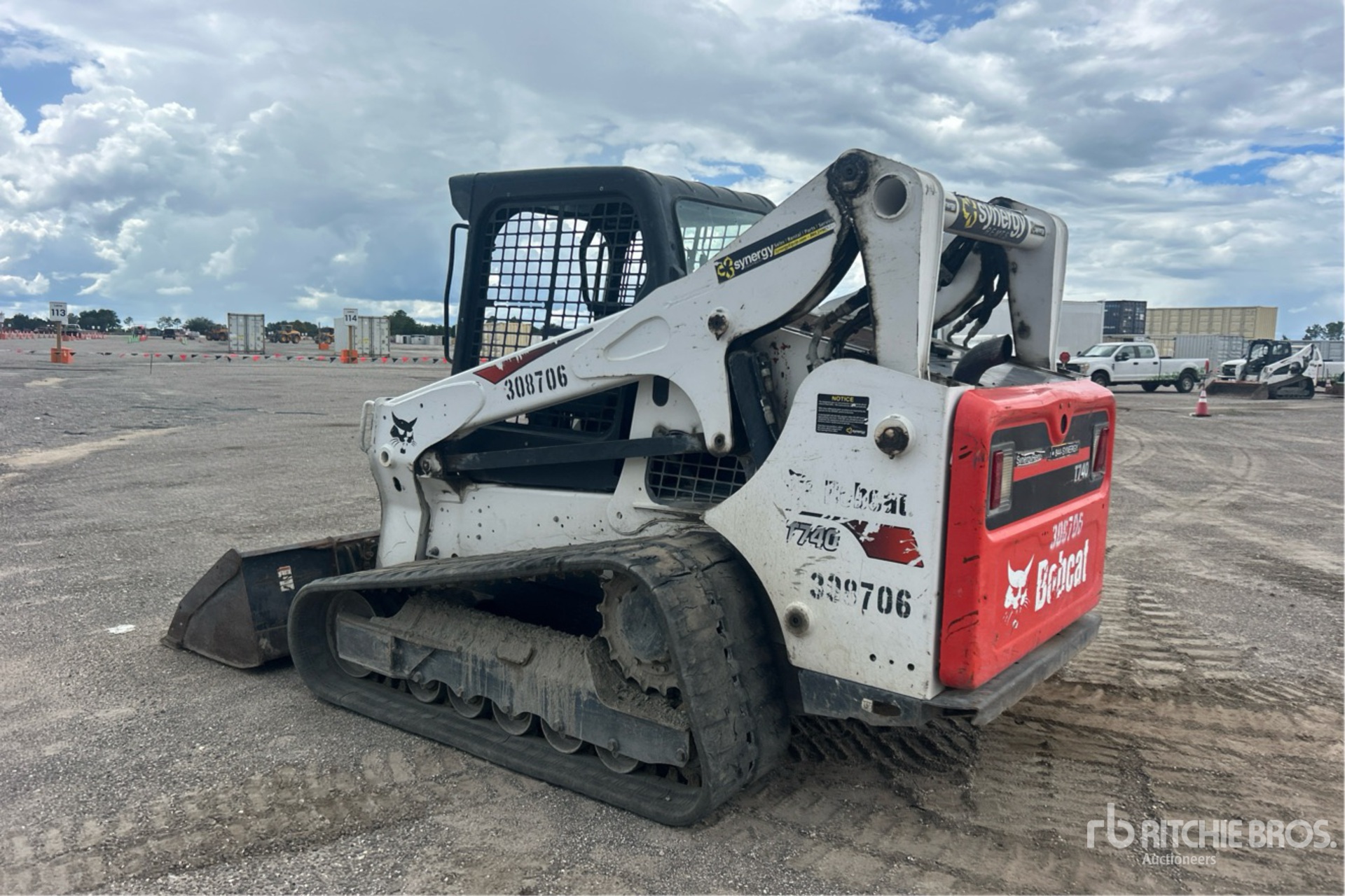 2022 Bobcat T740