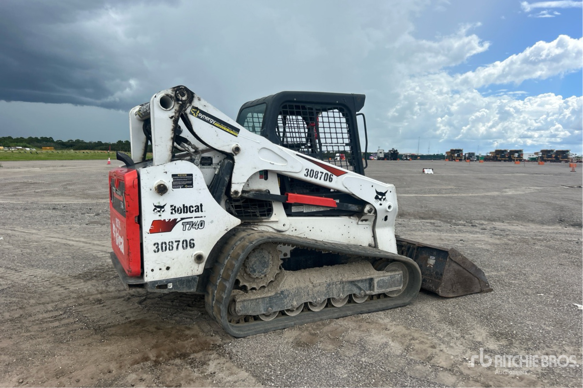 2022 Bobcat T740