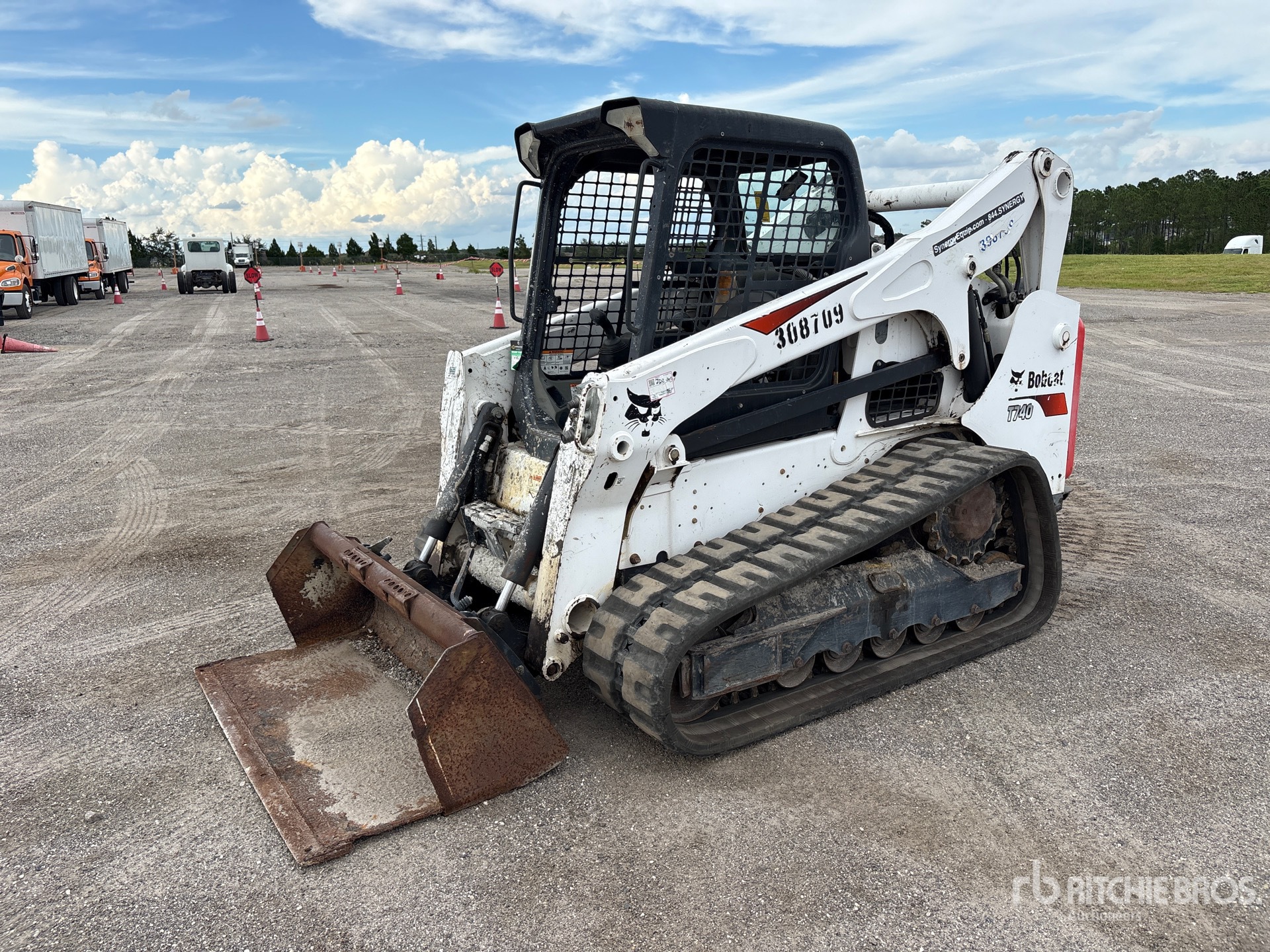 Photo of 2022 Bobcat T740