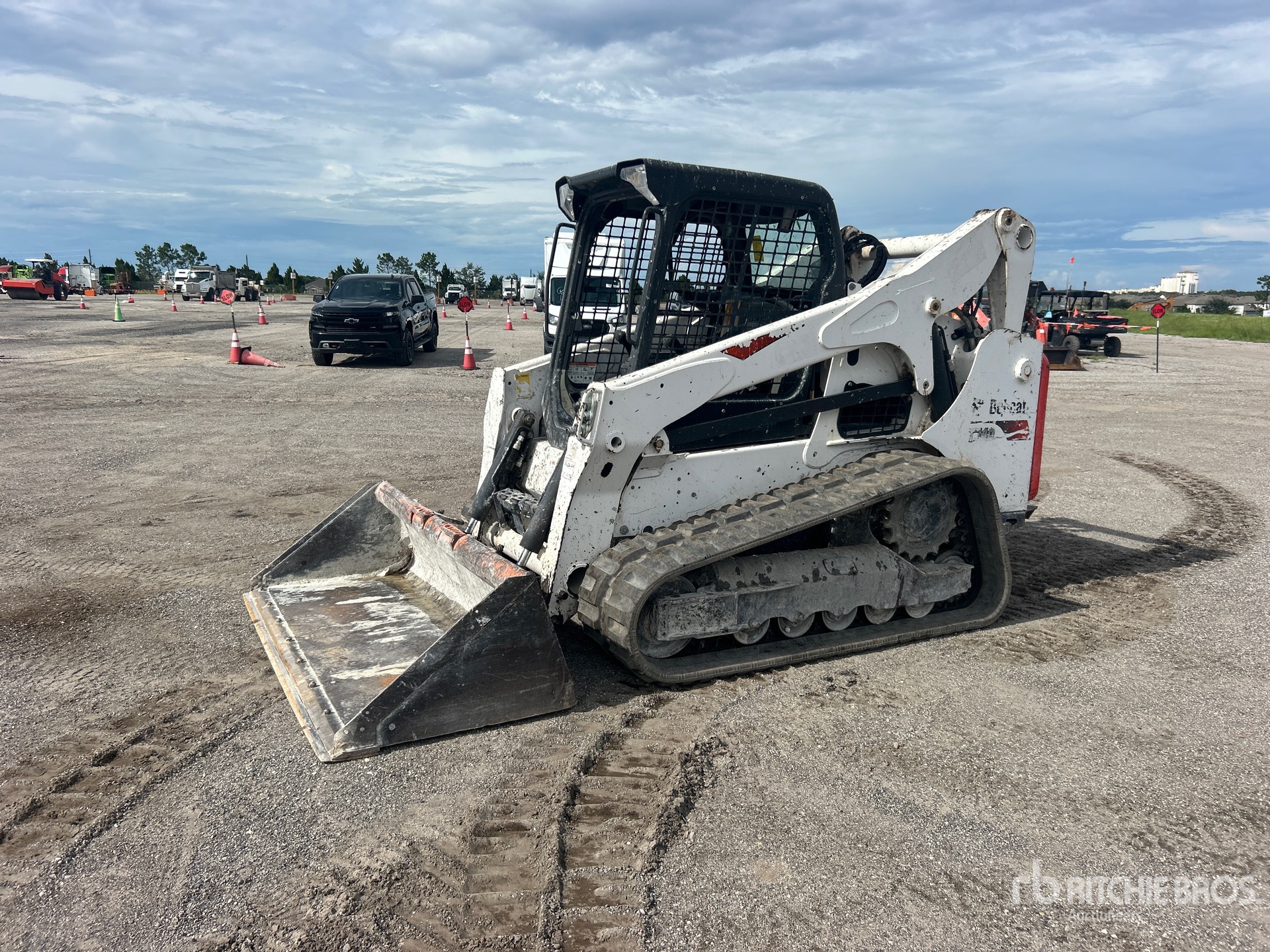 Photo of 2022 Bobcat T740