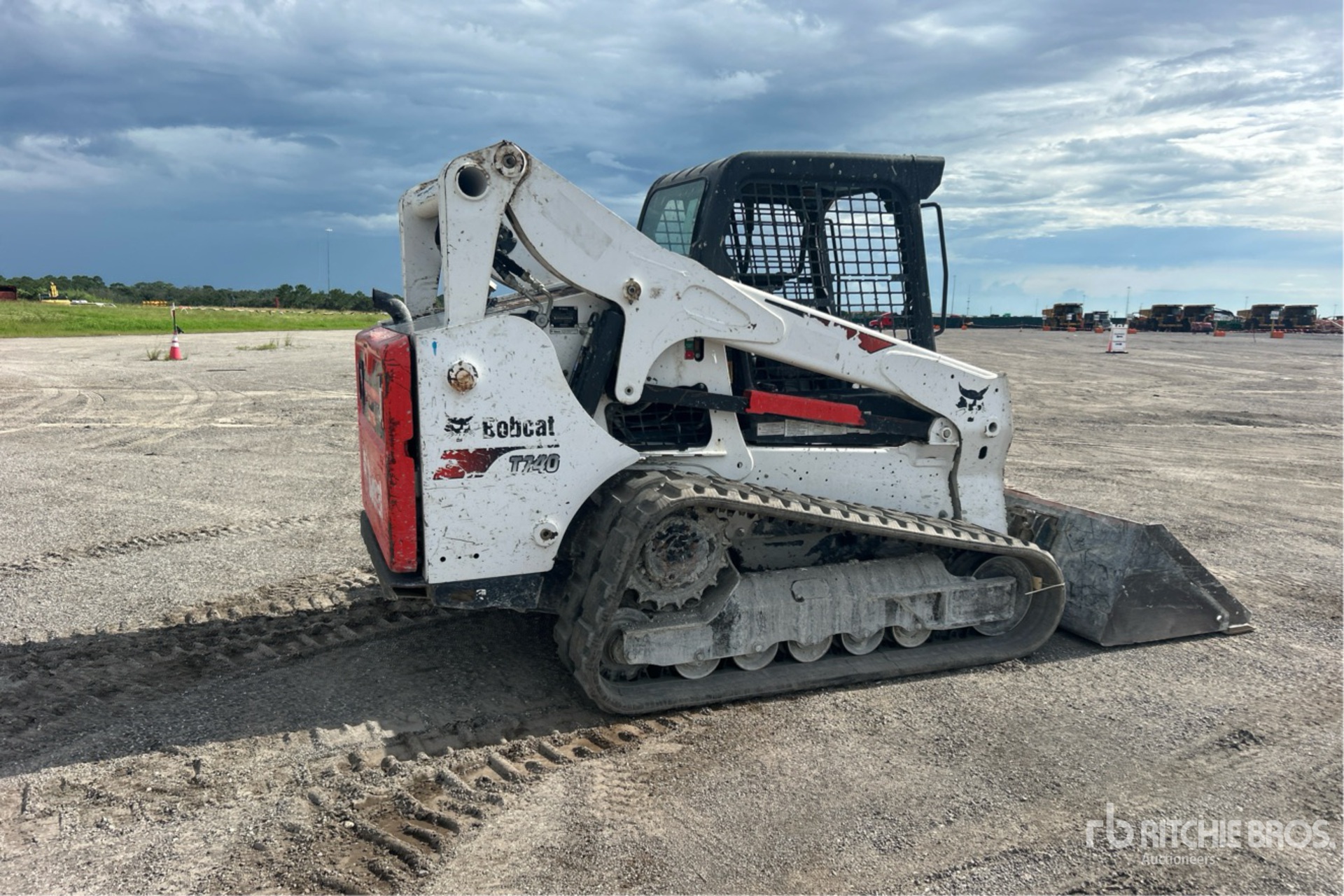 2022 Bobcat T740