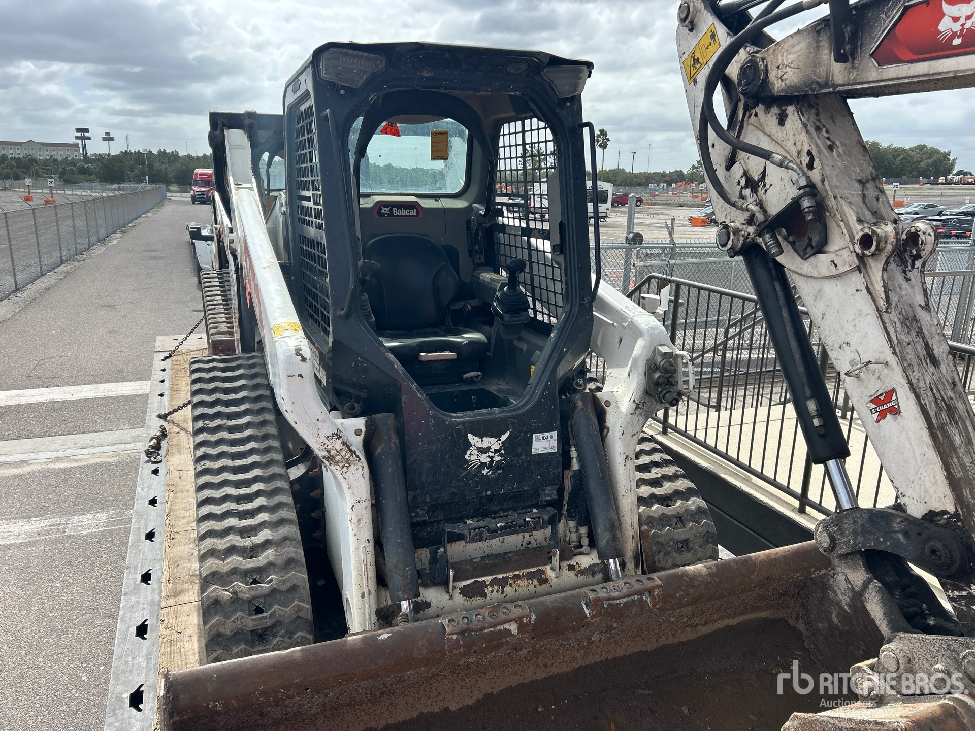 2022 Bobcat T76