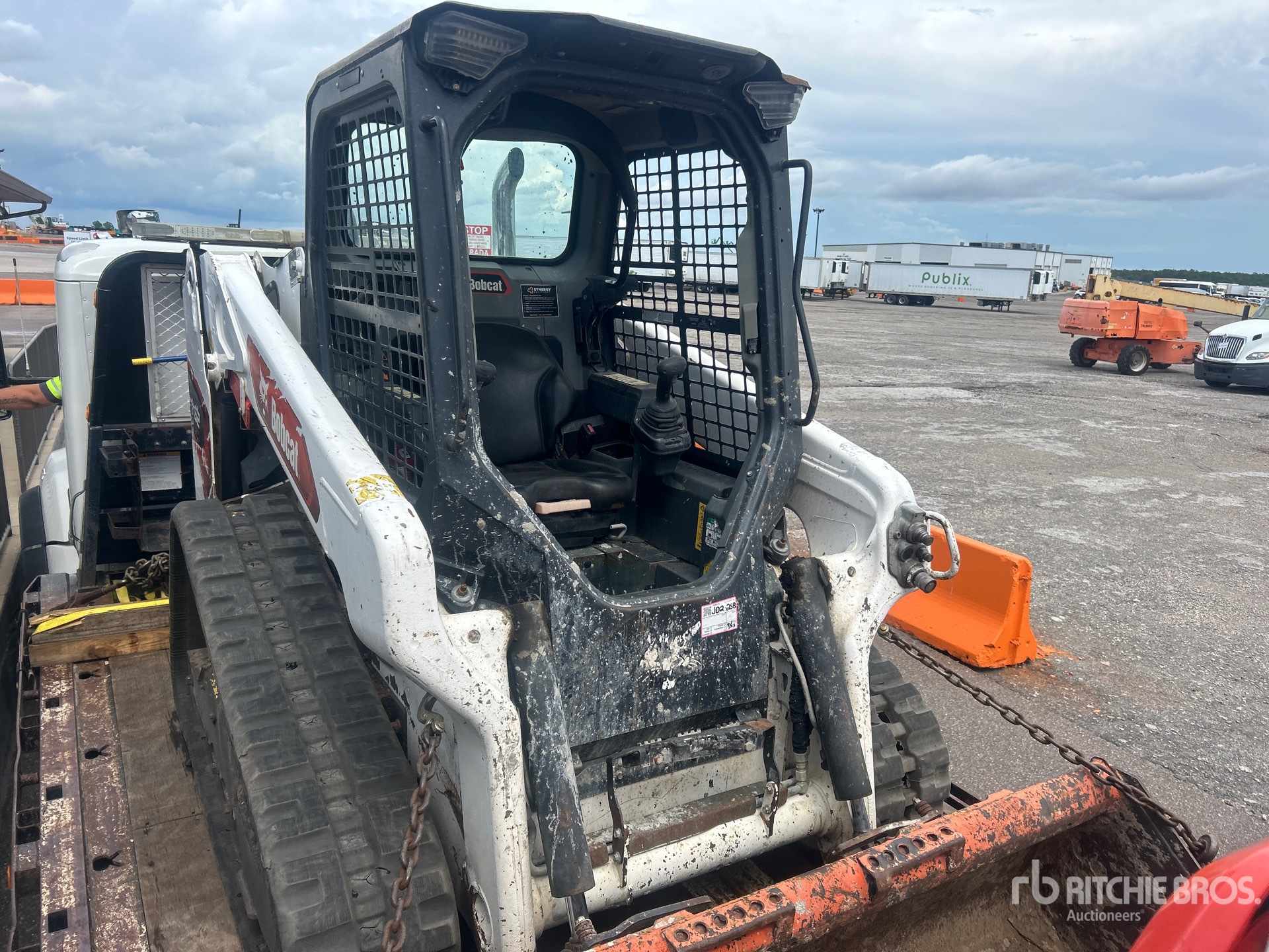 2022 Bobcat T62