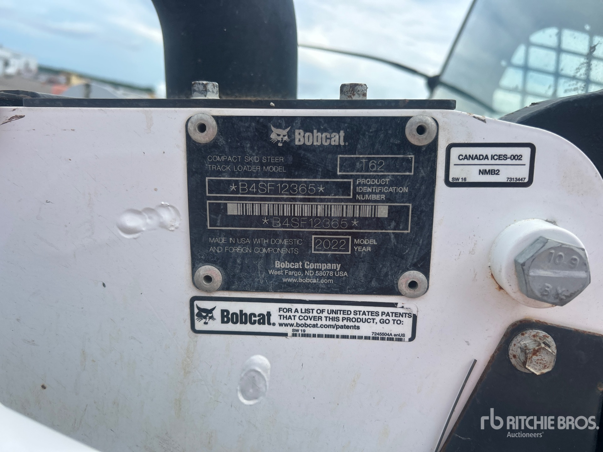 2022 Bobcat T62