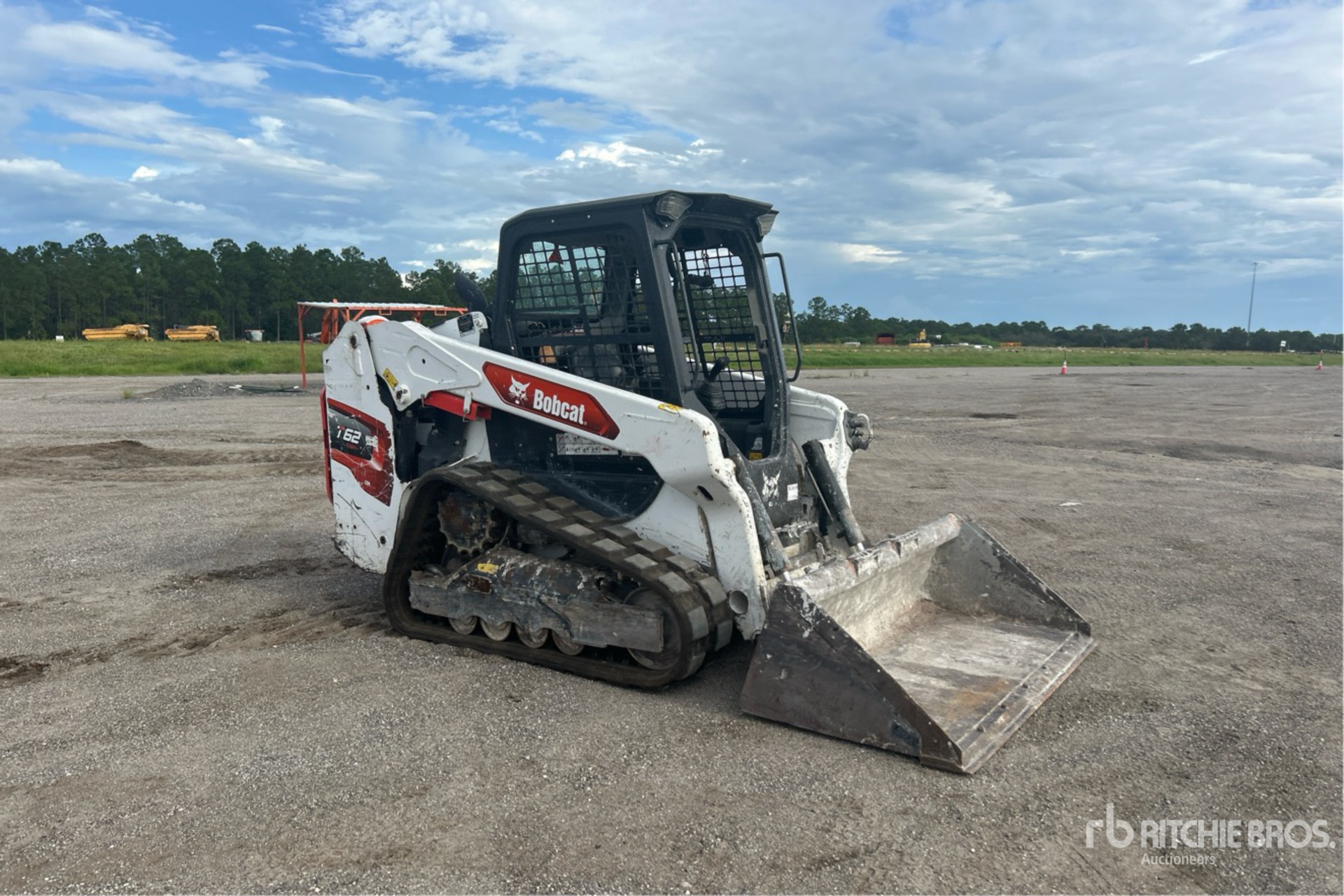 2022 Bobcat T62