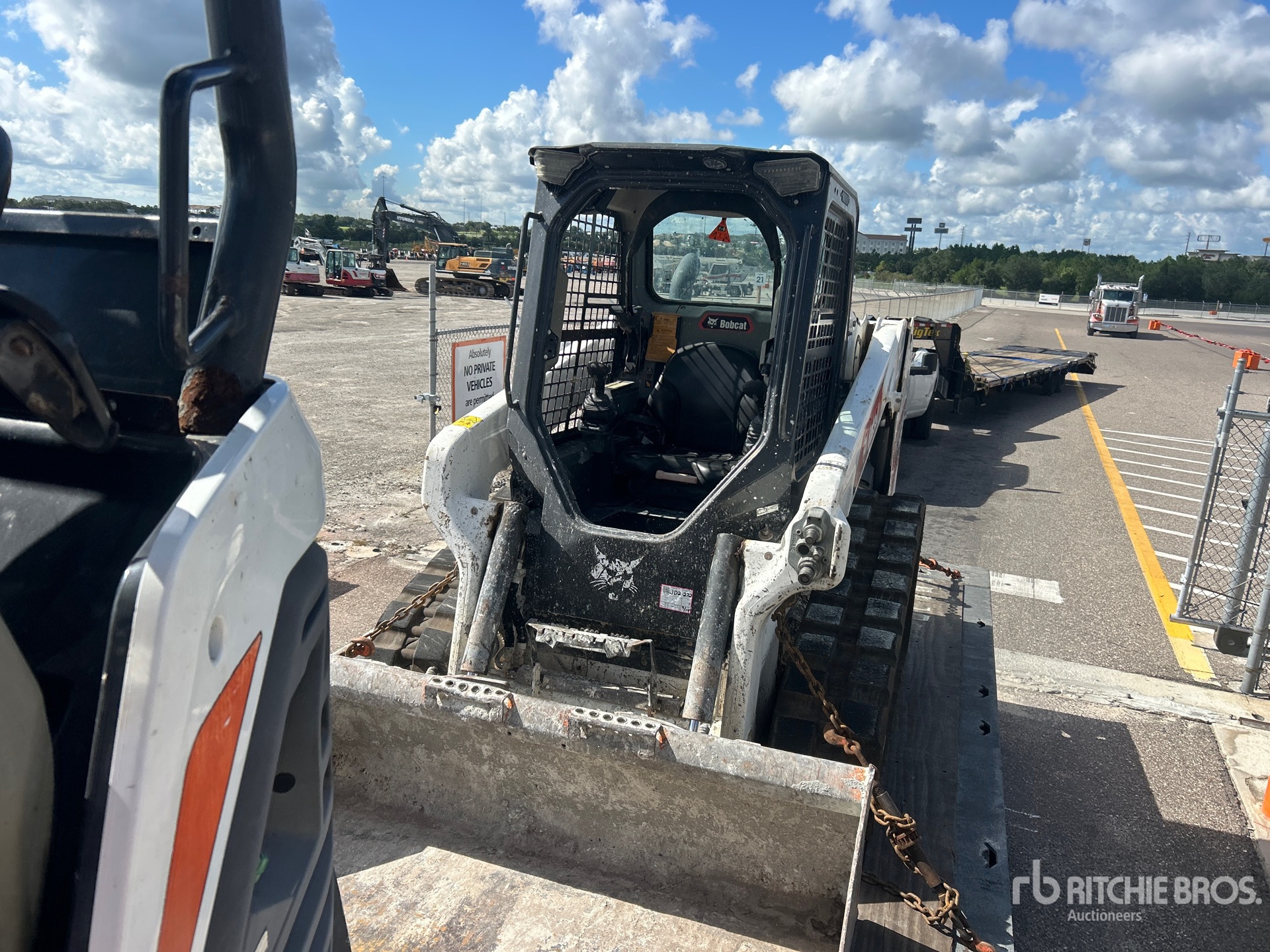 2022 Bobcat T62