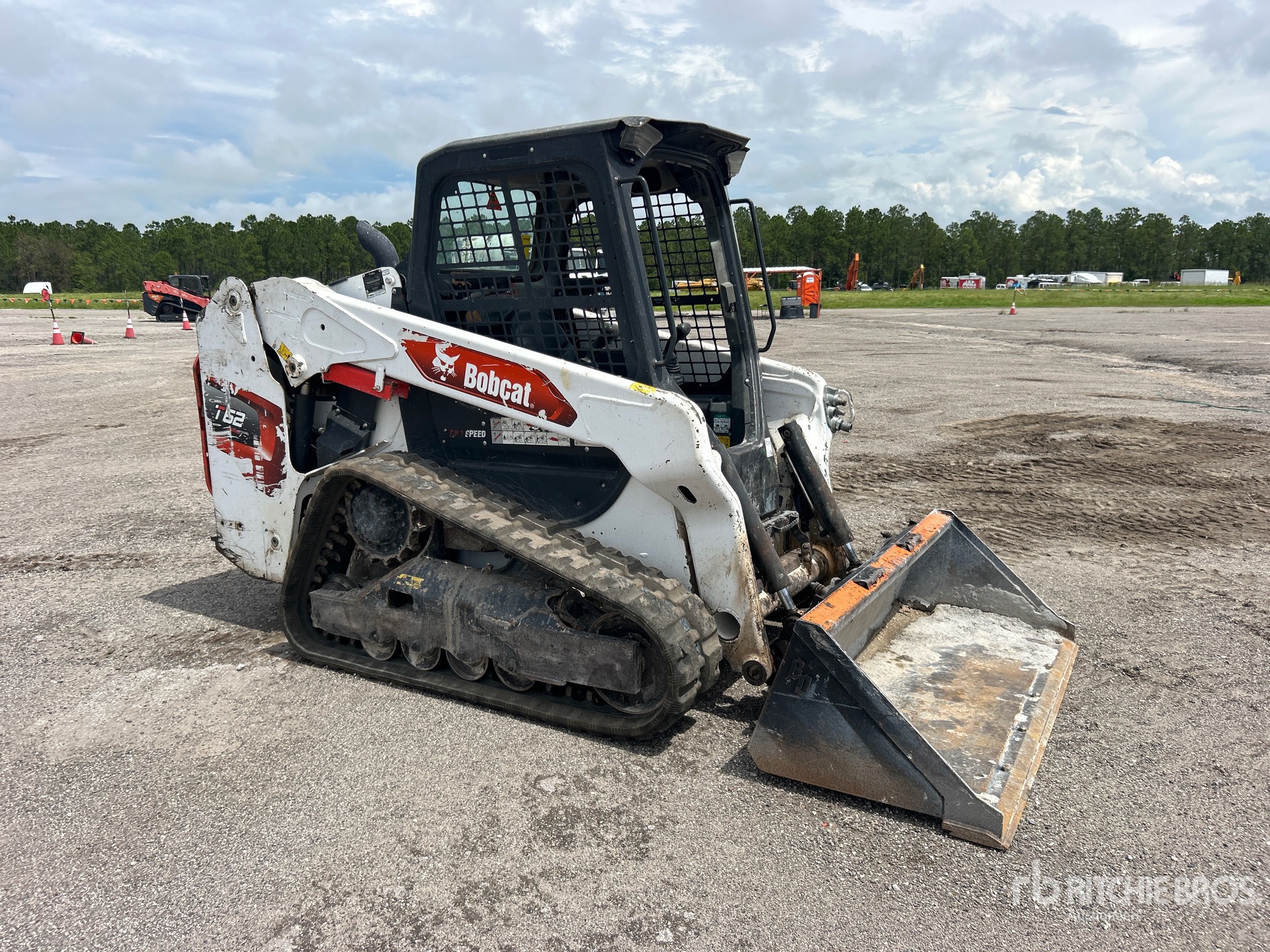 2022 Bobcat T62