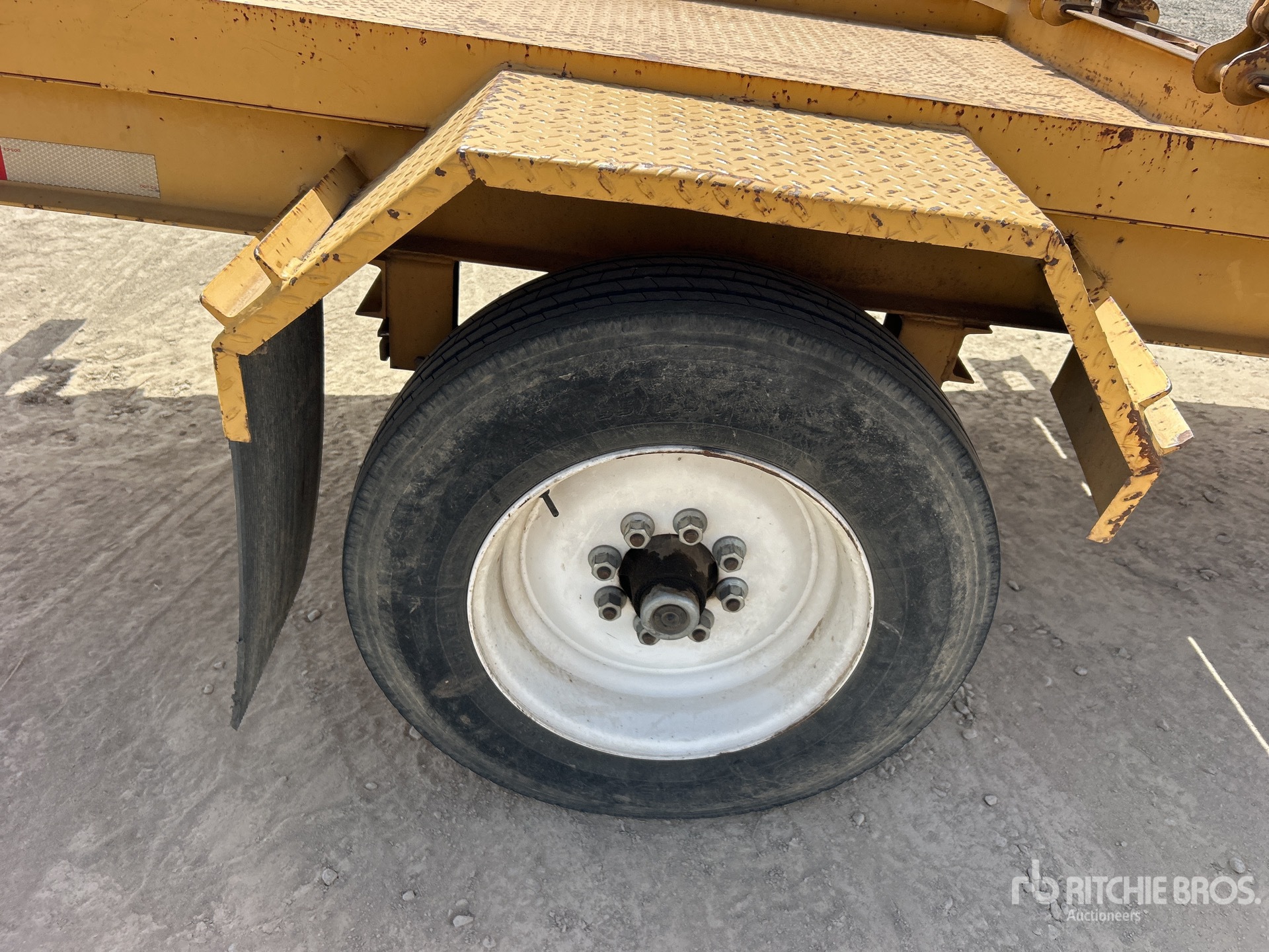 2012 Lucon 4T221TPT