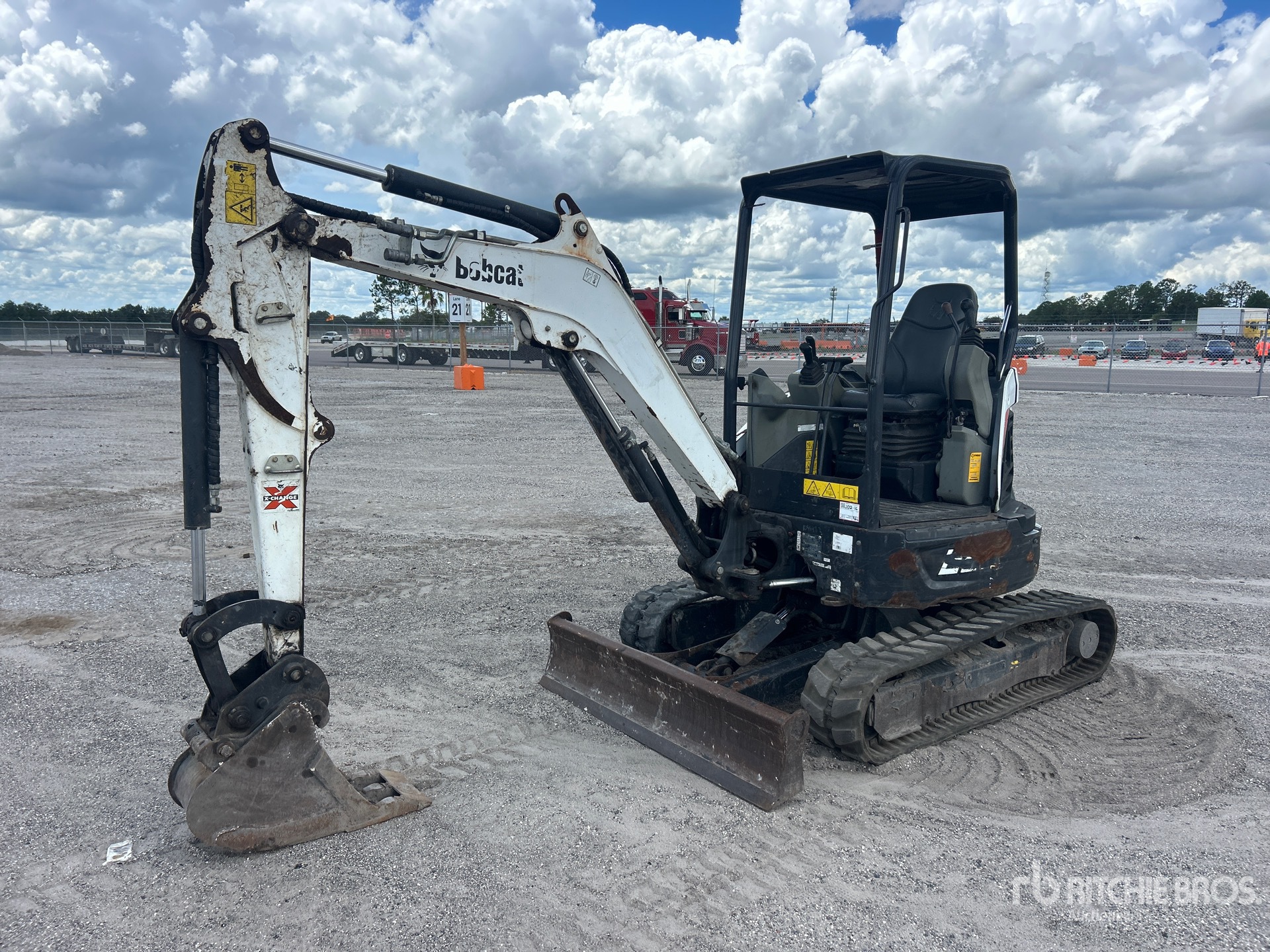 2020 Bobcat E26