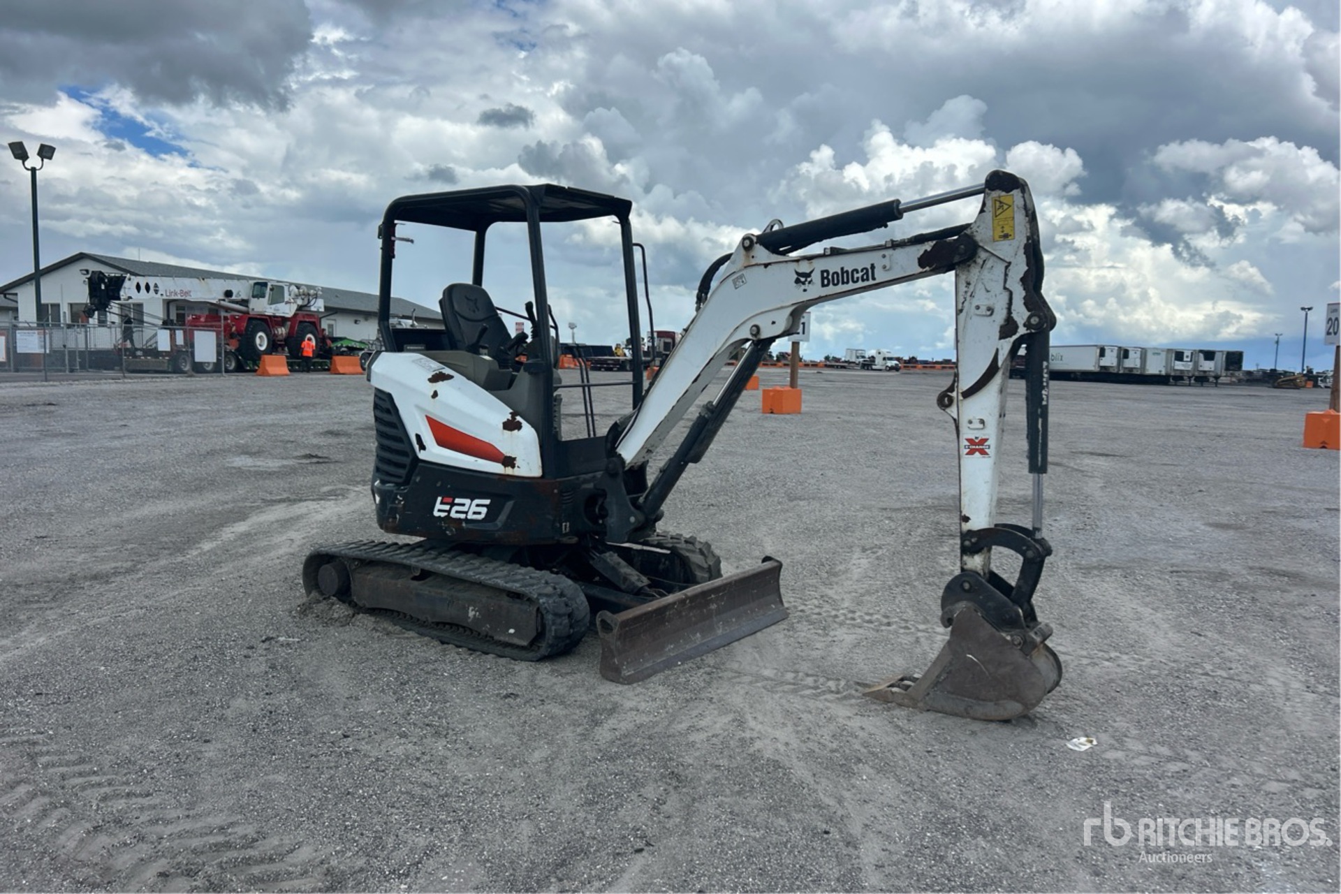 2020 Bobcat E26