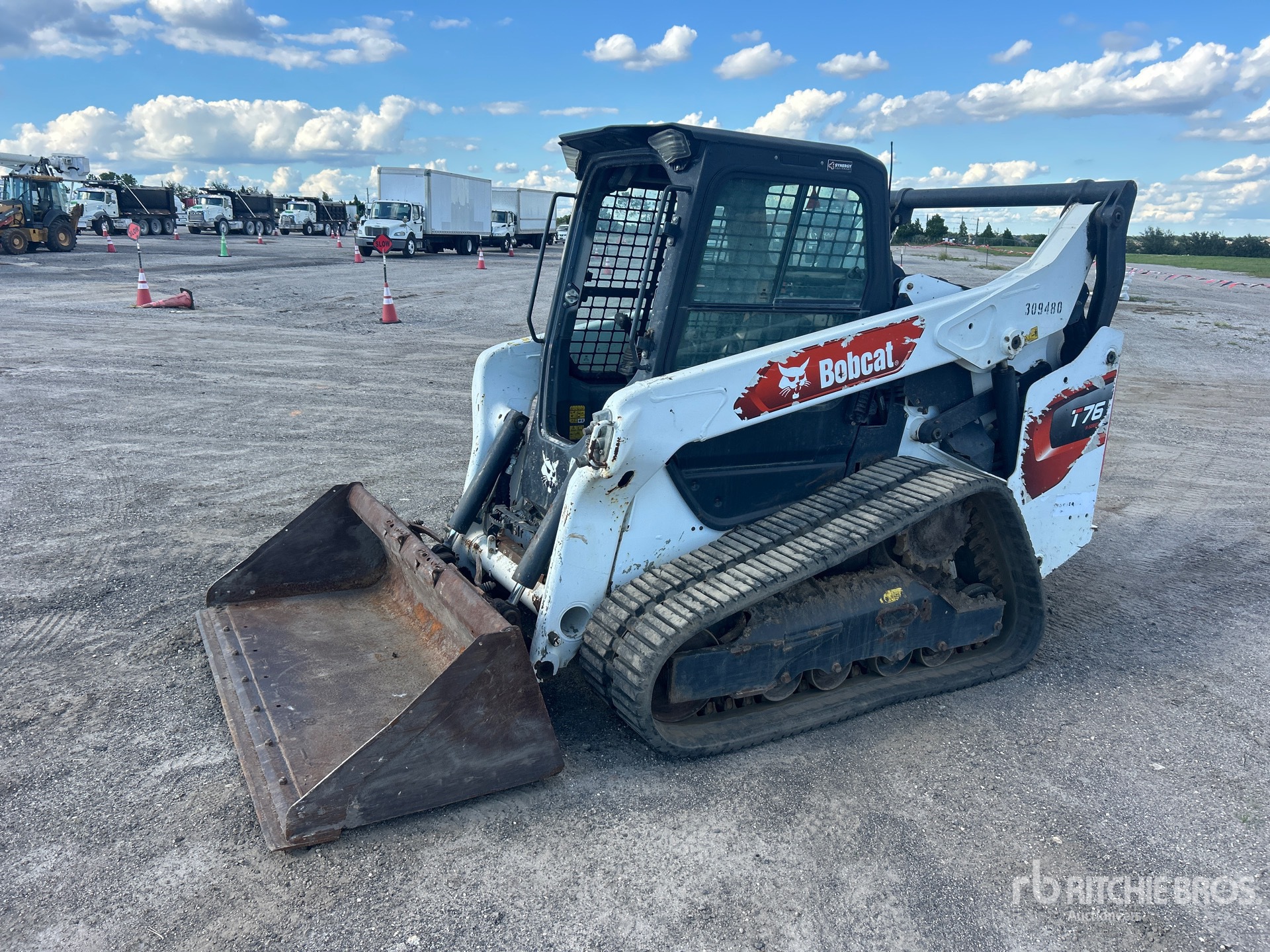 Photo of 2022 Bobcat T76