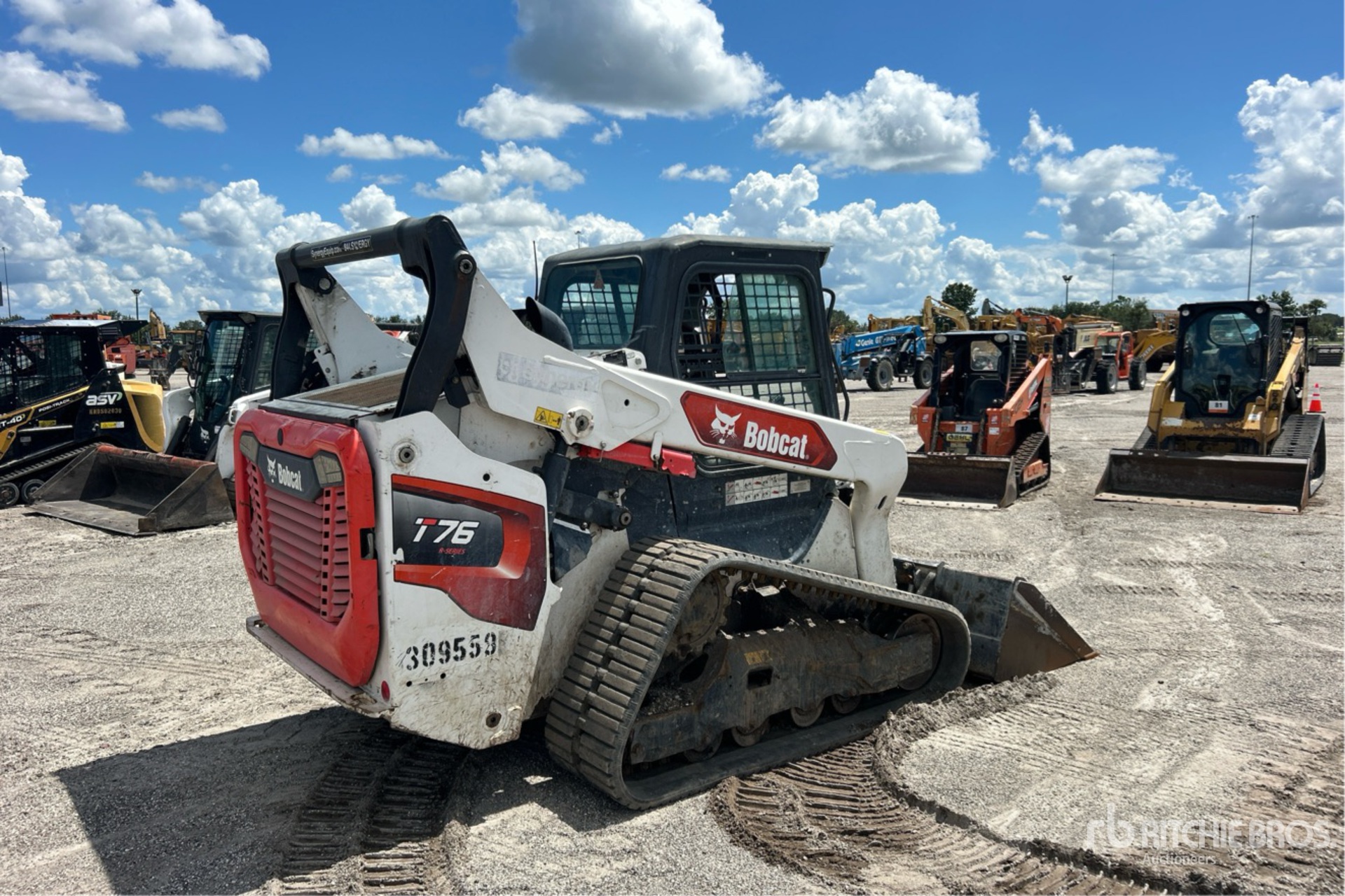 2022 Bobcat T76