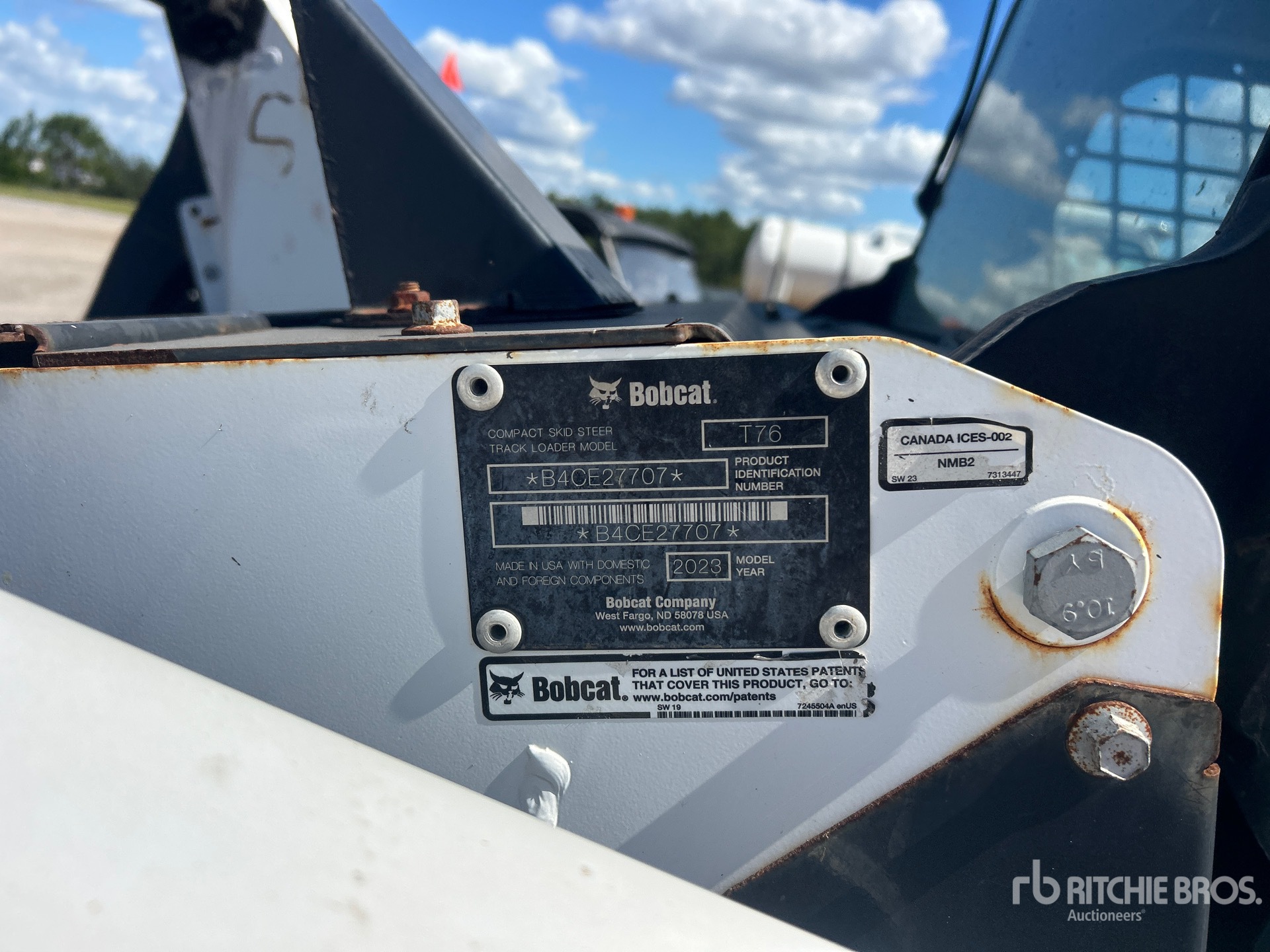 2023 Bobcat T76