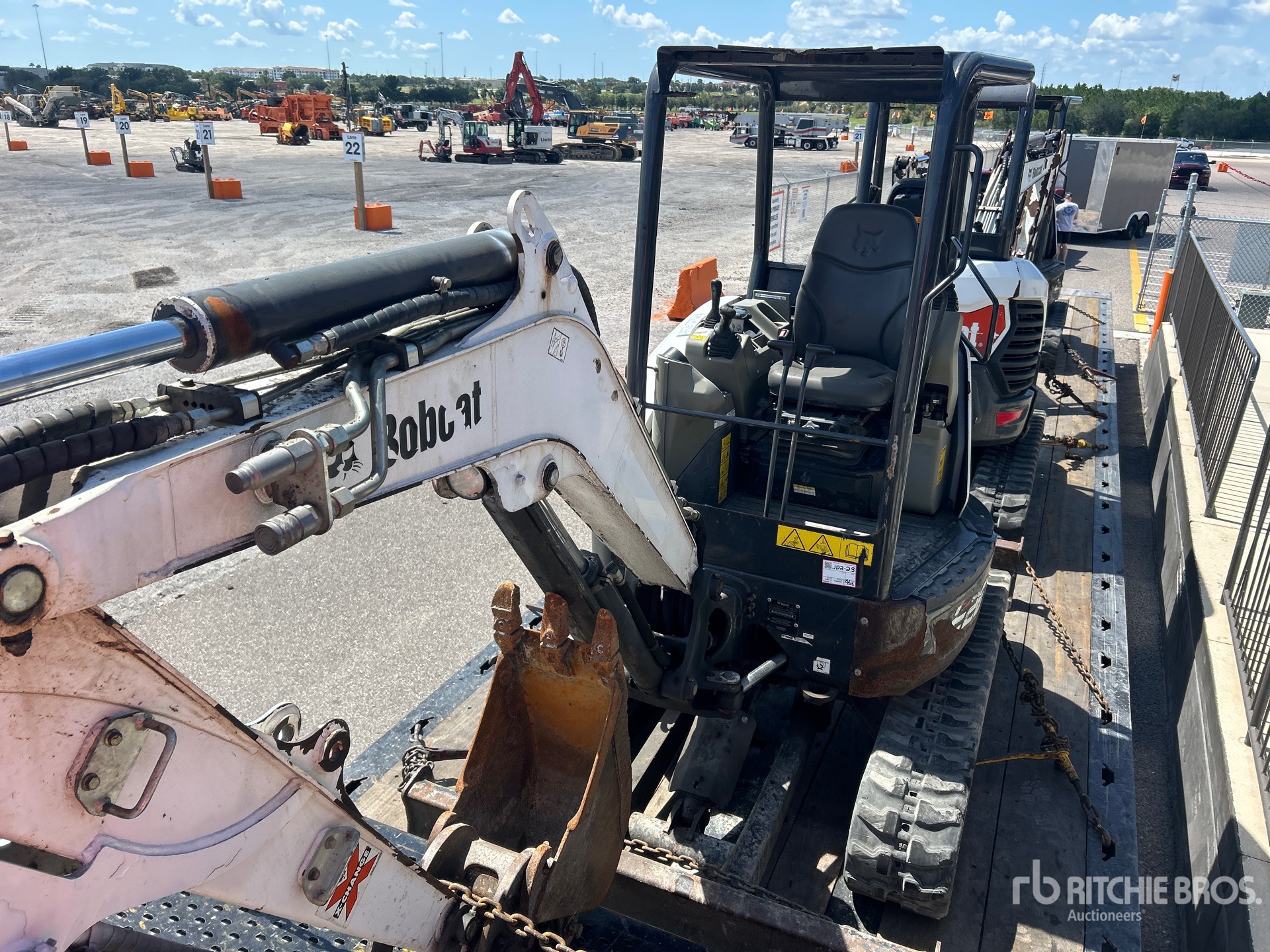2021 Bobcat E26