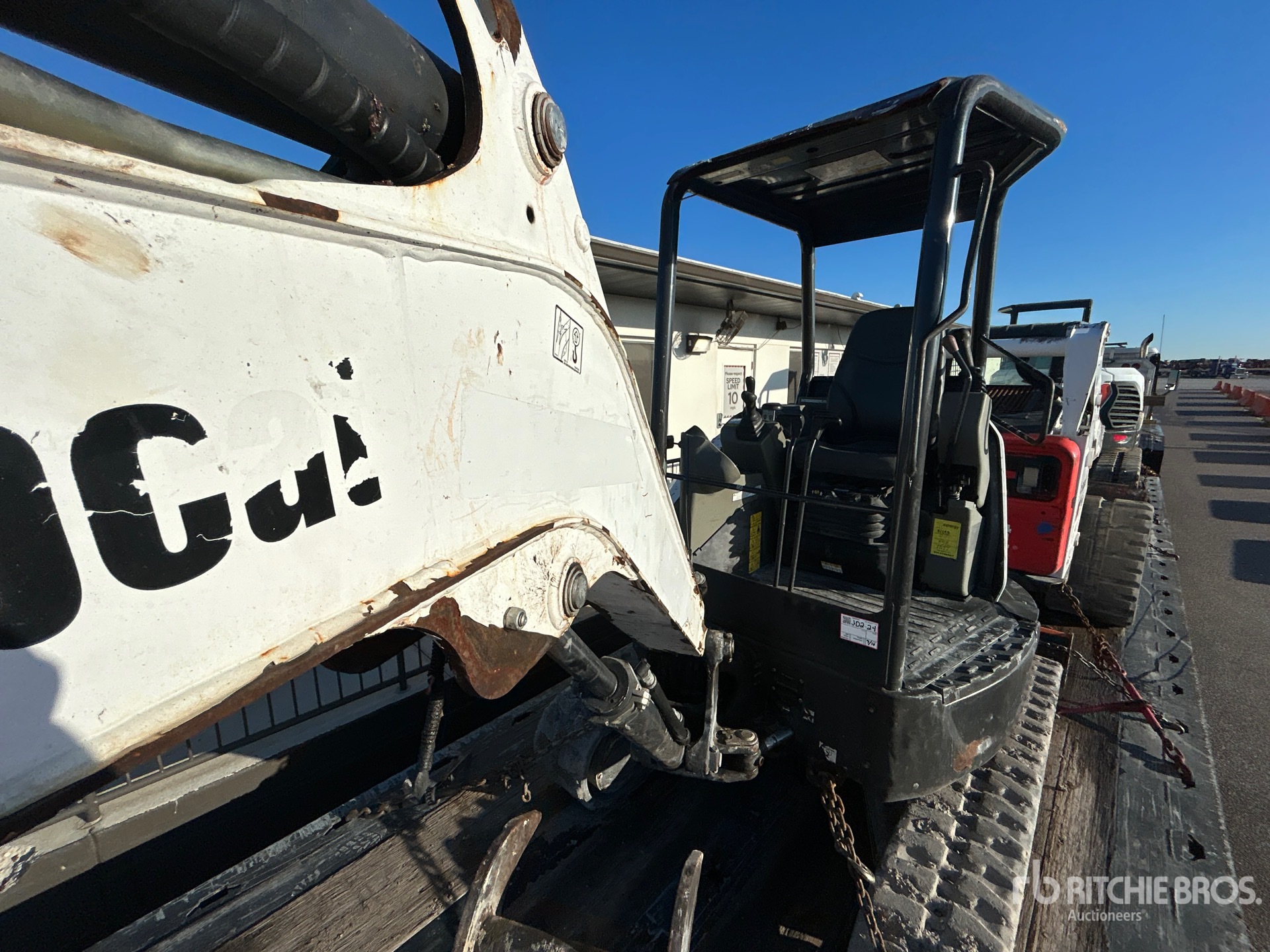 2021 Bobcat E26