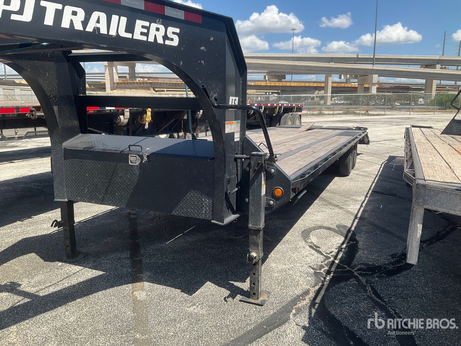 2026 Pj Trailers LS302