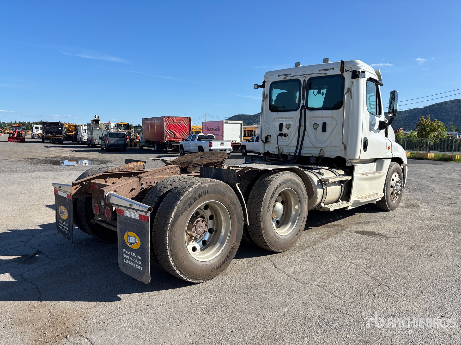 2016 Freightliner CASCADIA 125
