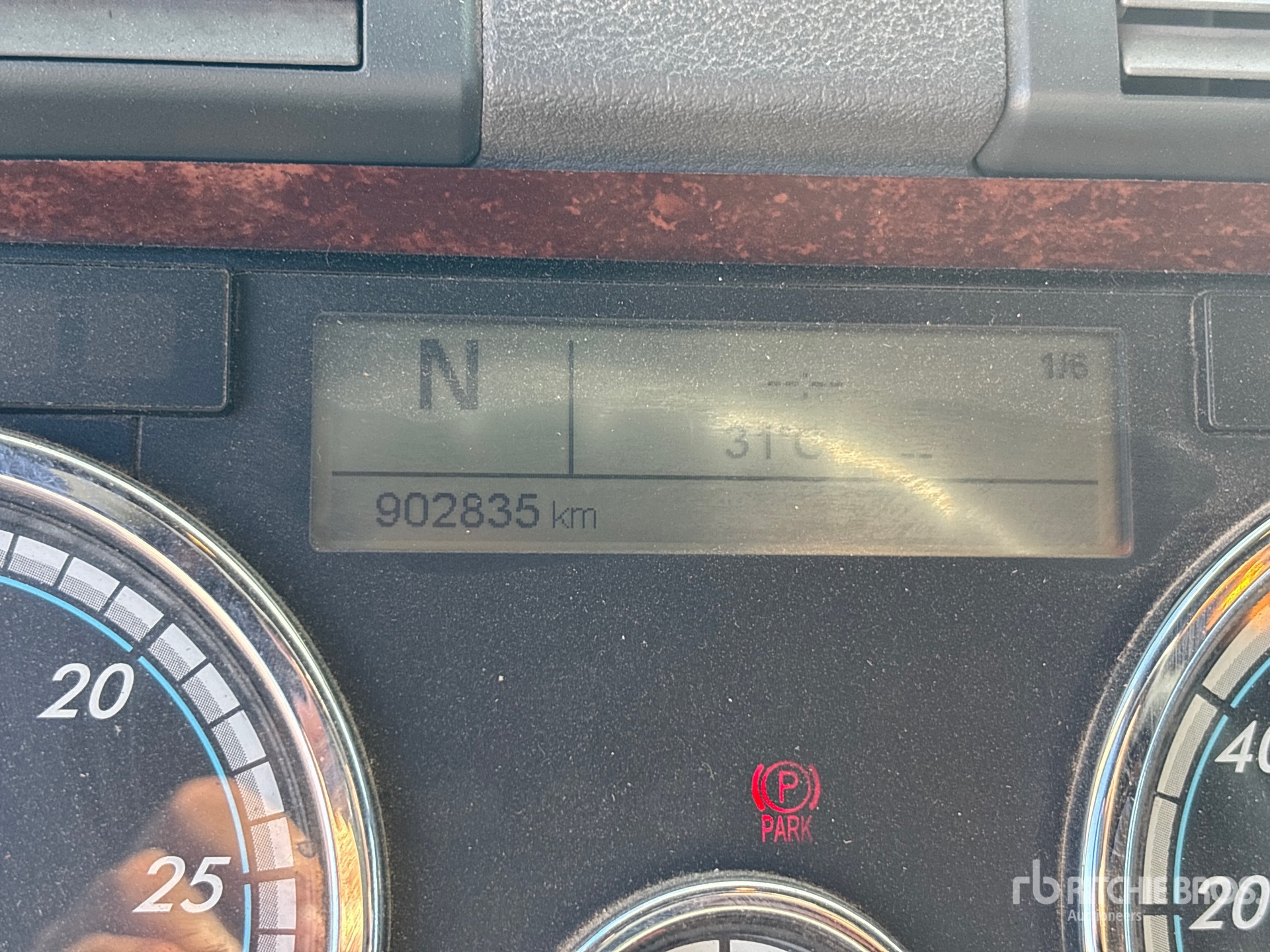 2016 Freightliner CASCADIA 125