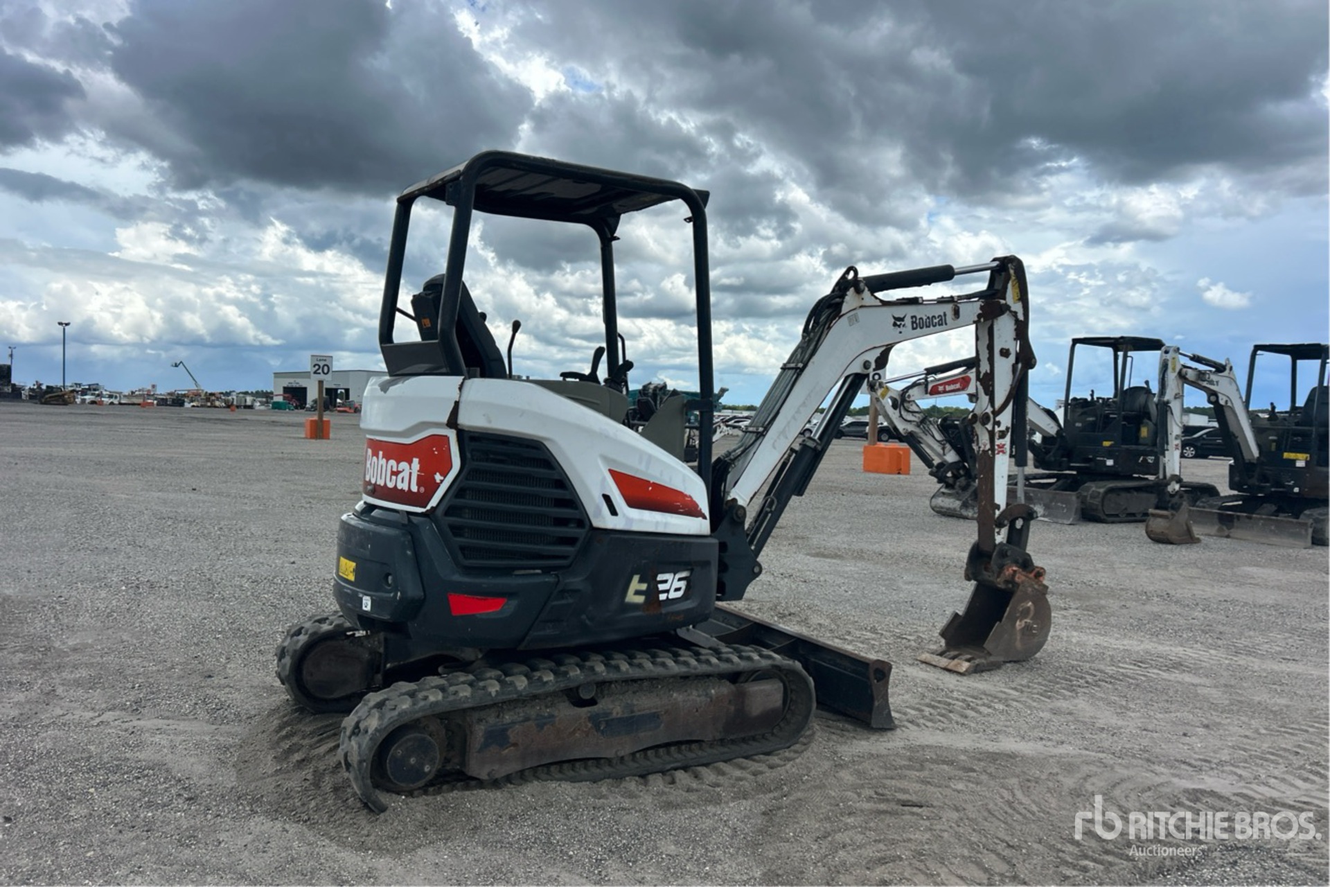 2021 Bobcat E26