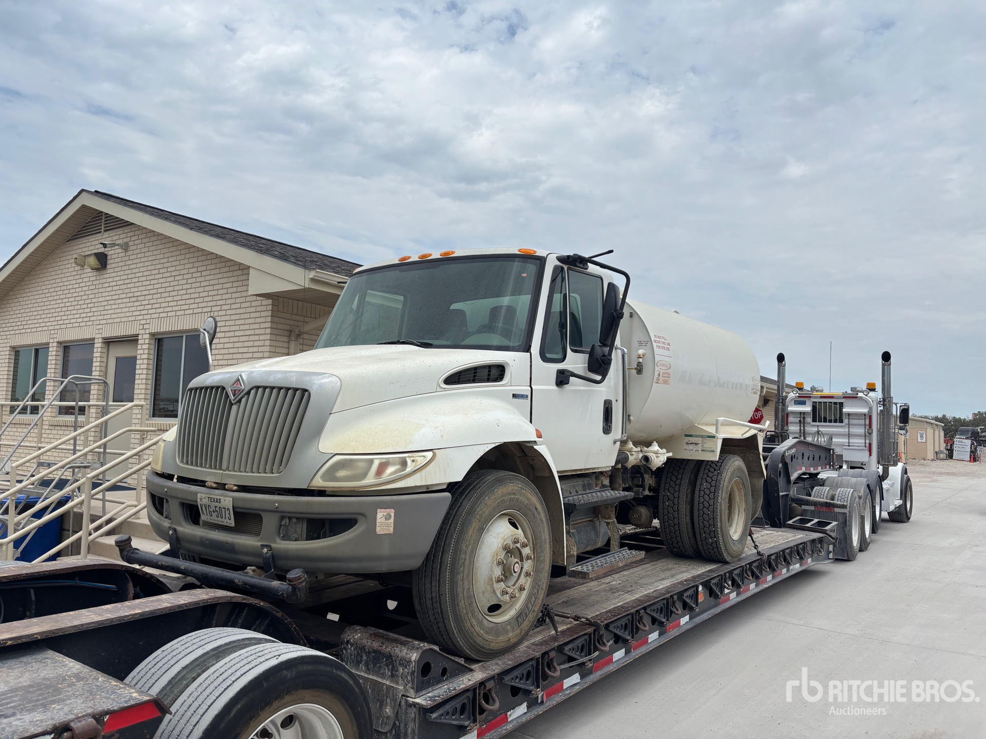 2011 International 4300