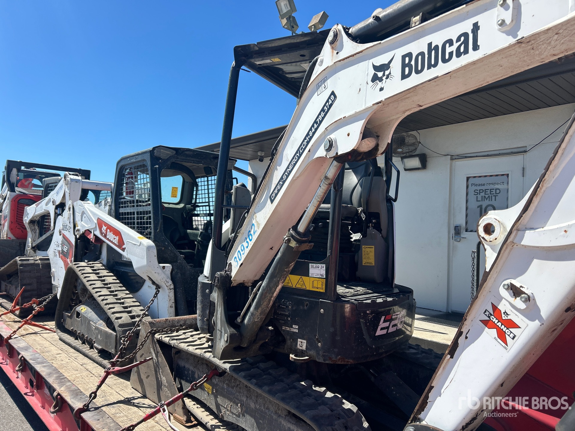 2022 Bobcat E26