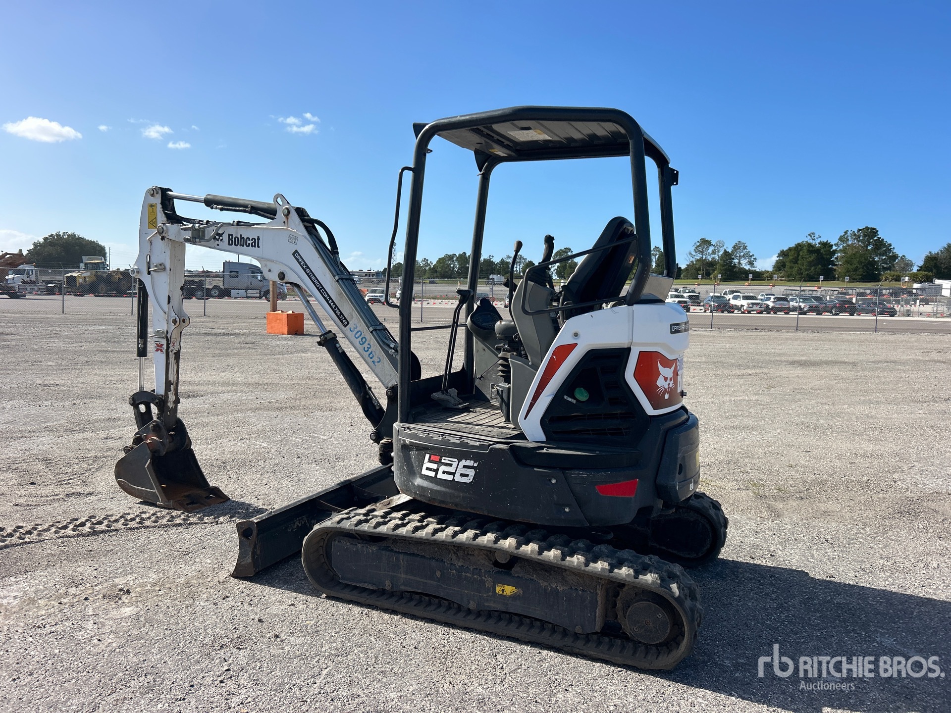 2022 Bobcat E26