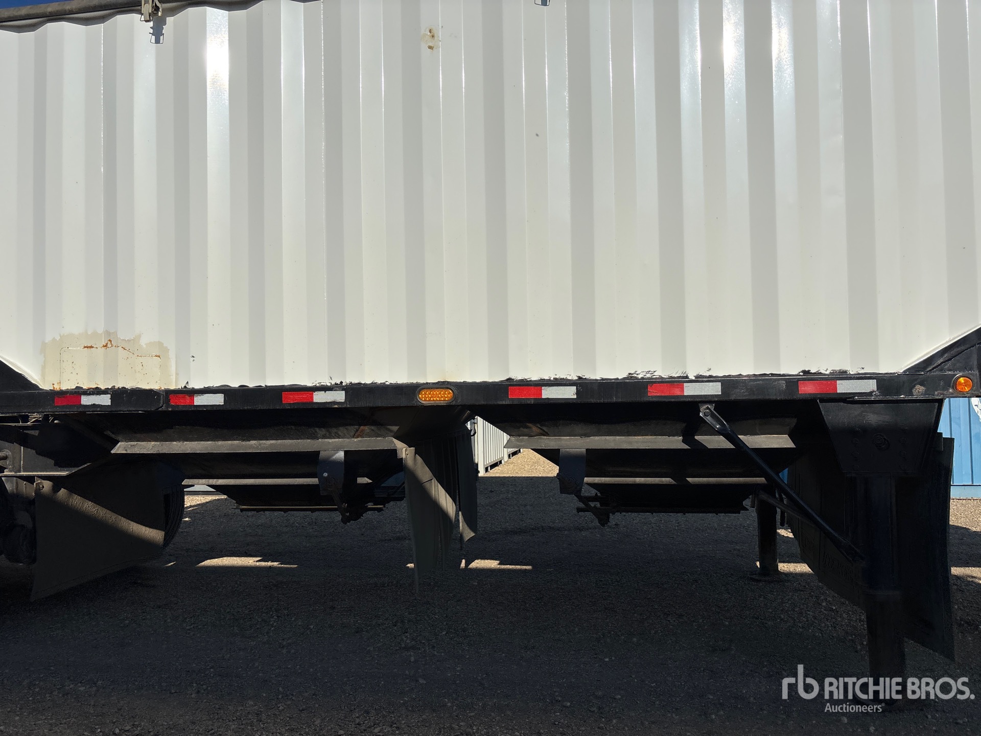2012 Load King  28 FT SUPER B-TRAIN LEAD