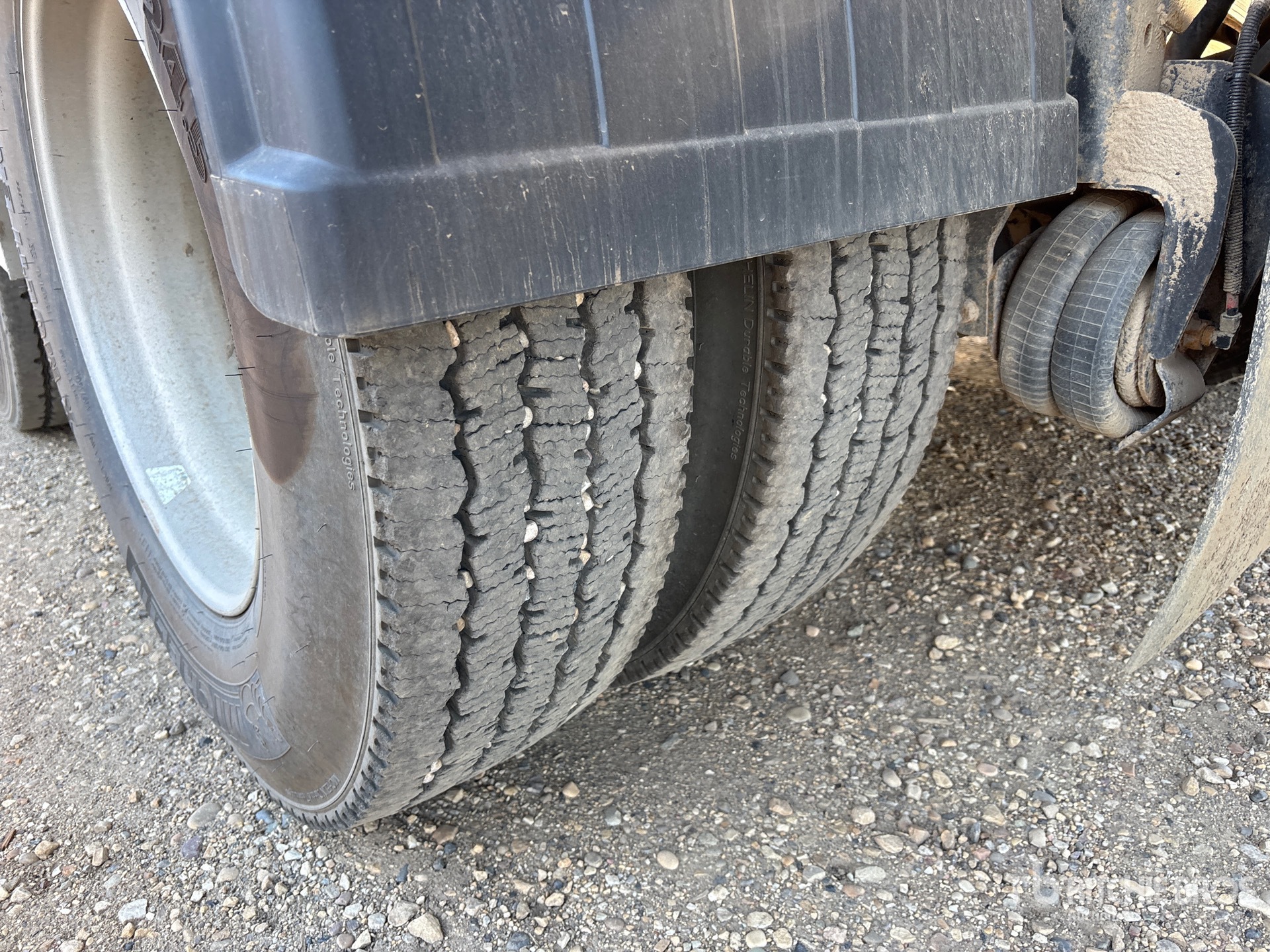 2012 Load King  28 FT SUPER B-TRAIN LEAD